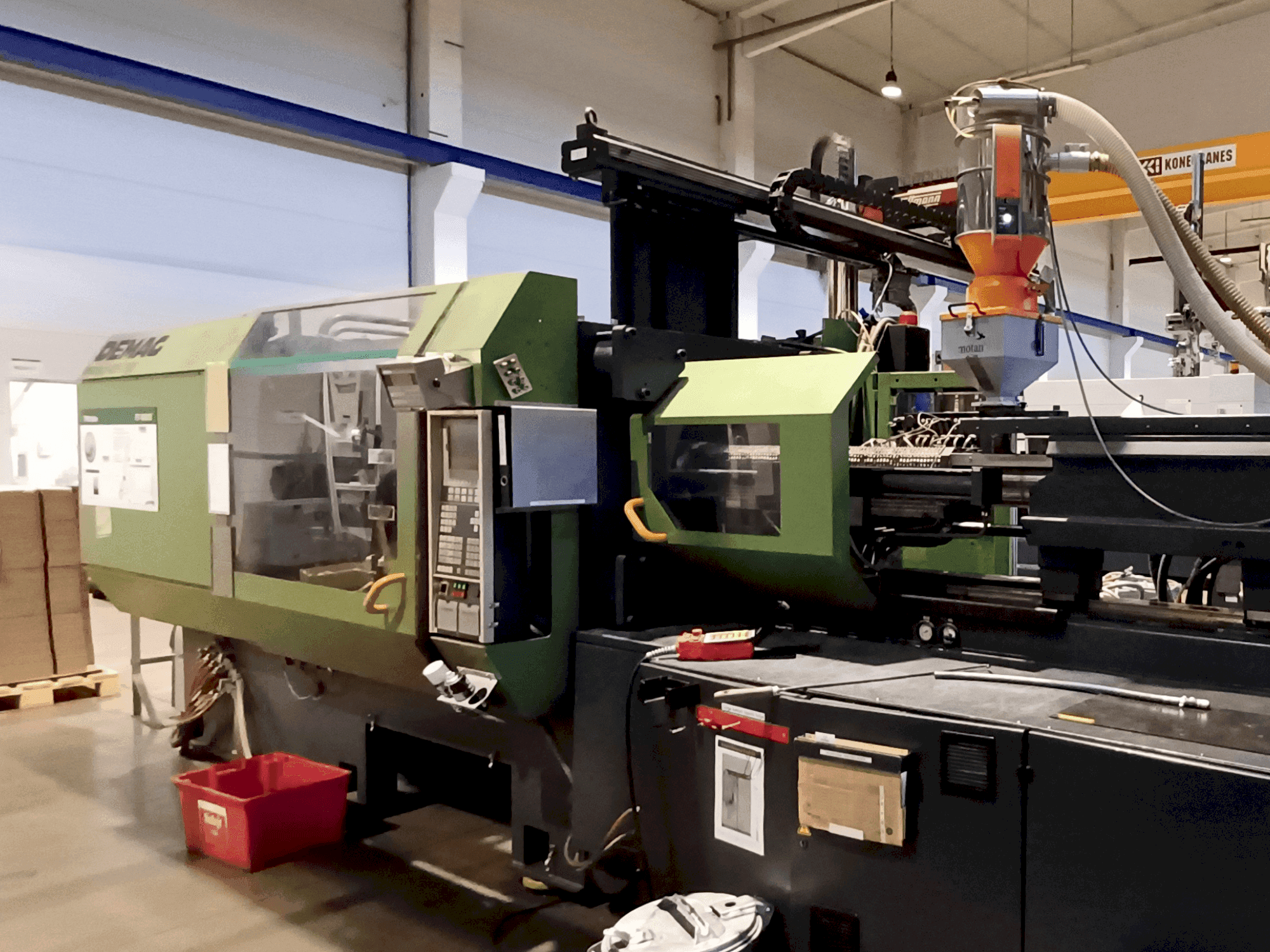 Вид станка DEMAG ERGOTECH 4200-2300  спереди