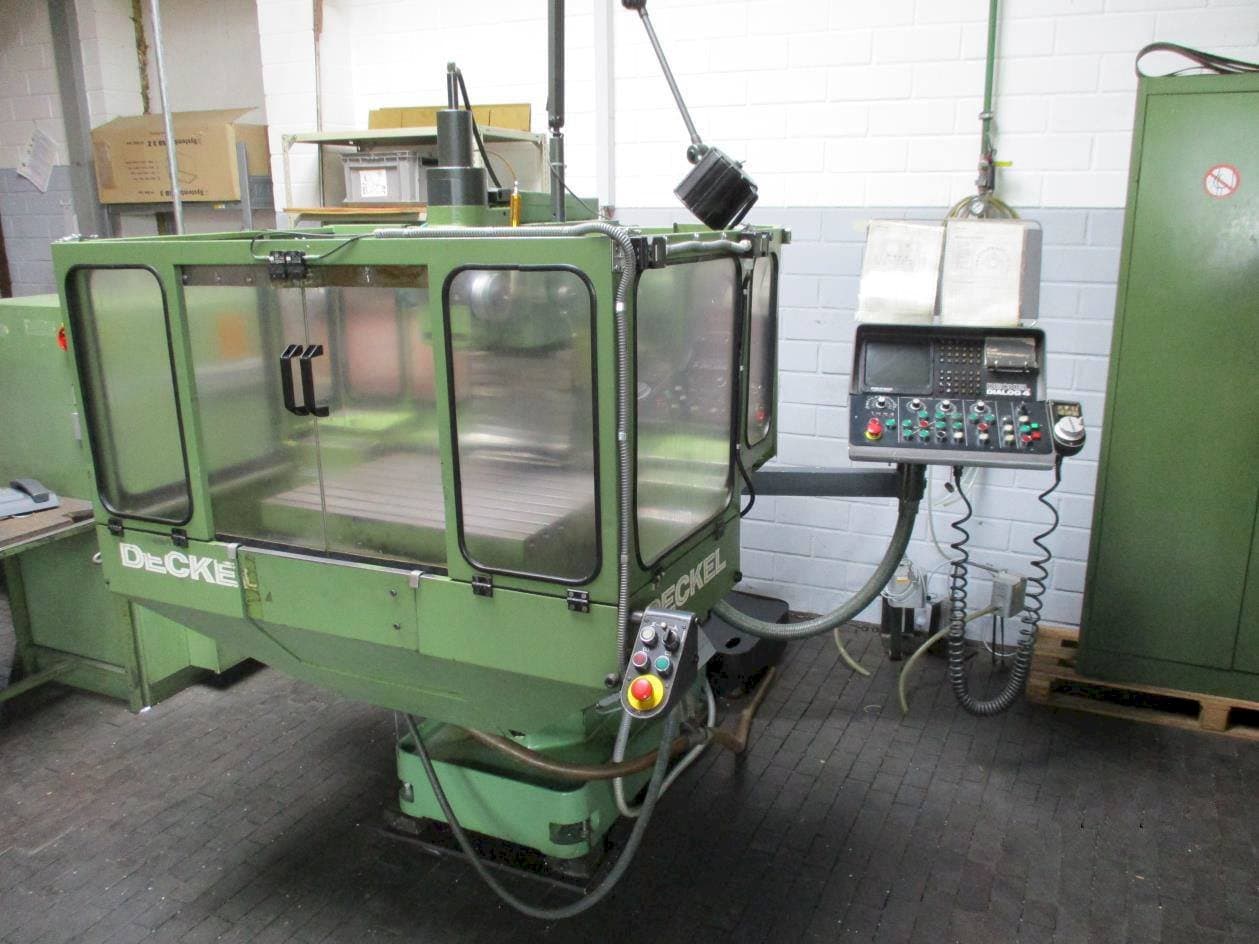 Вид станка DECKEL FP 3NC  спереди