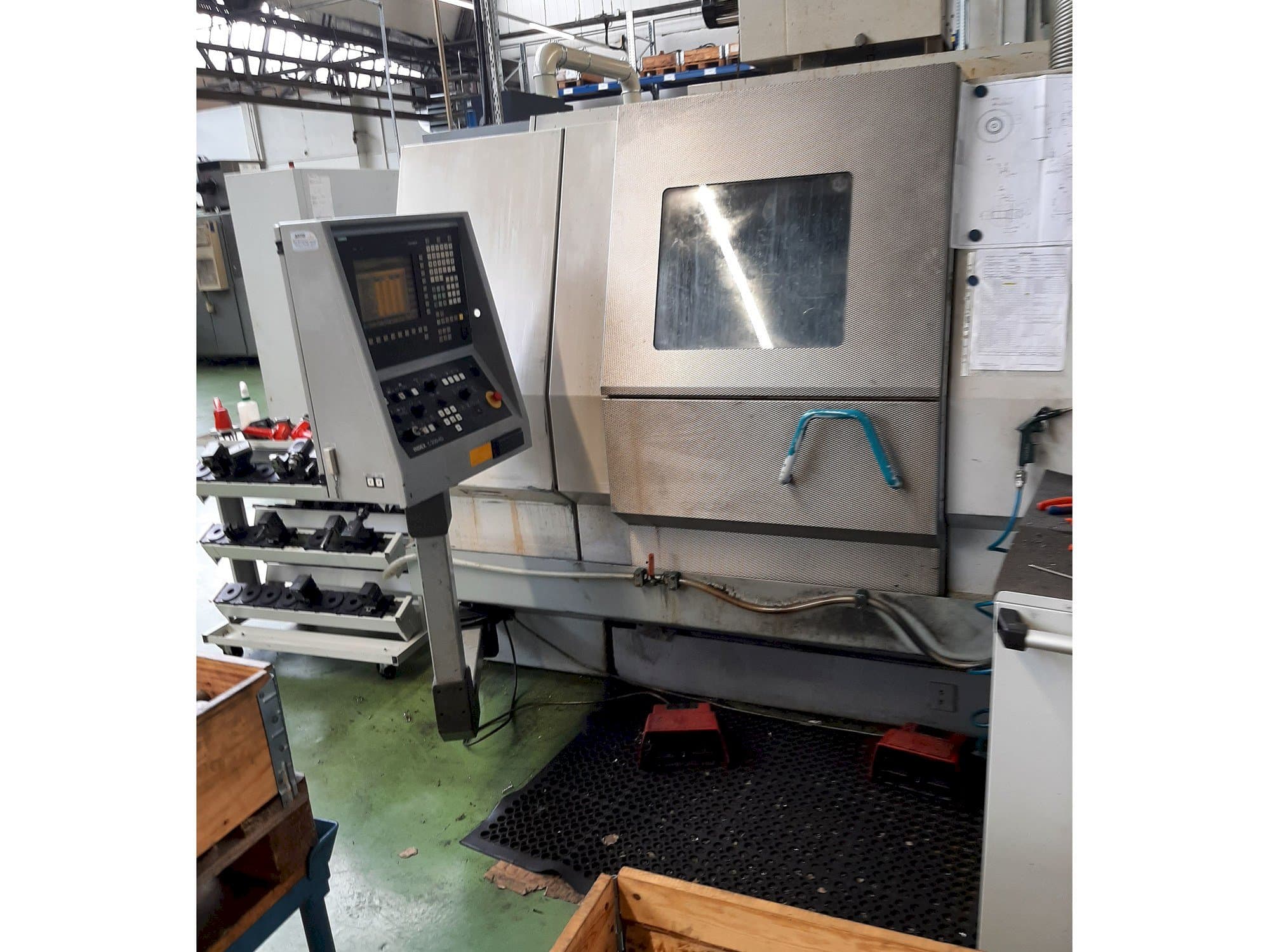 Вид станка Index G200  спереди