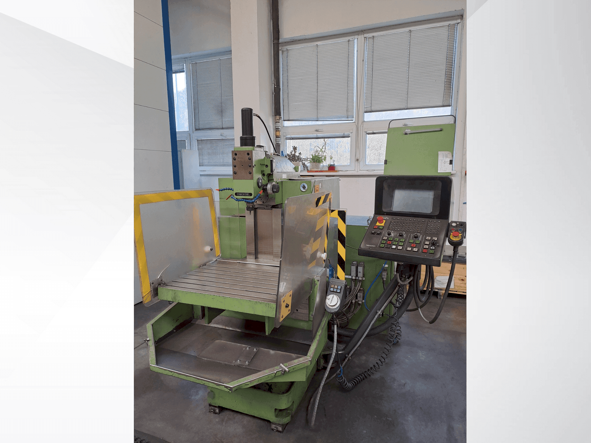 Вид станка DECKEL FP 3A (1999)  спереди