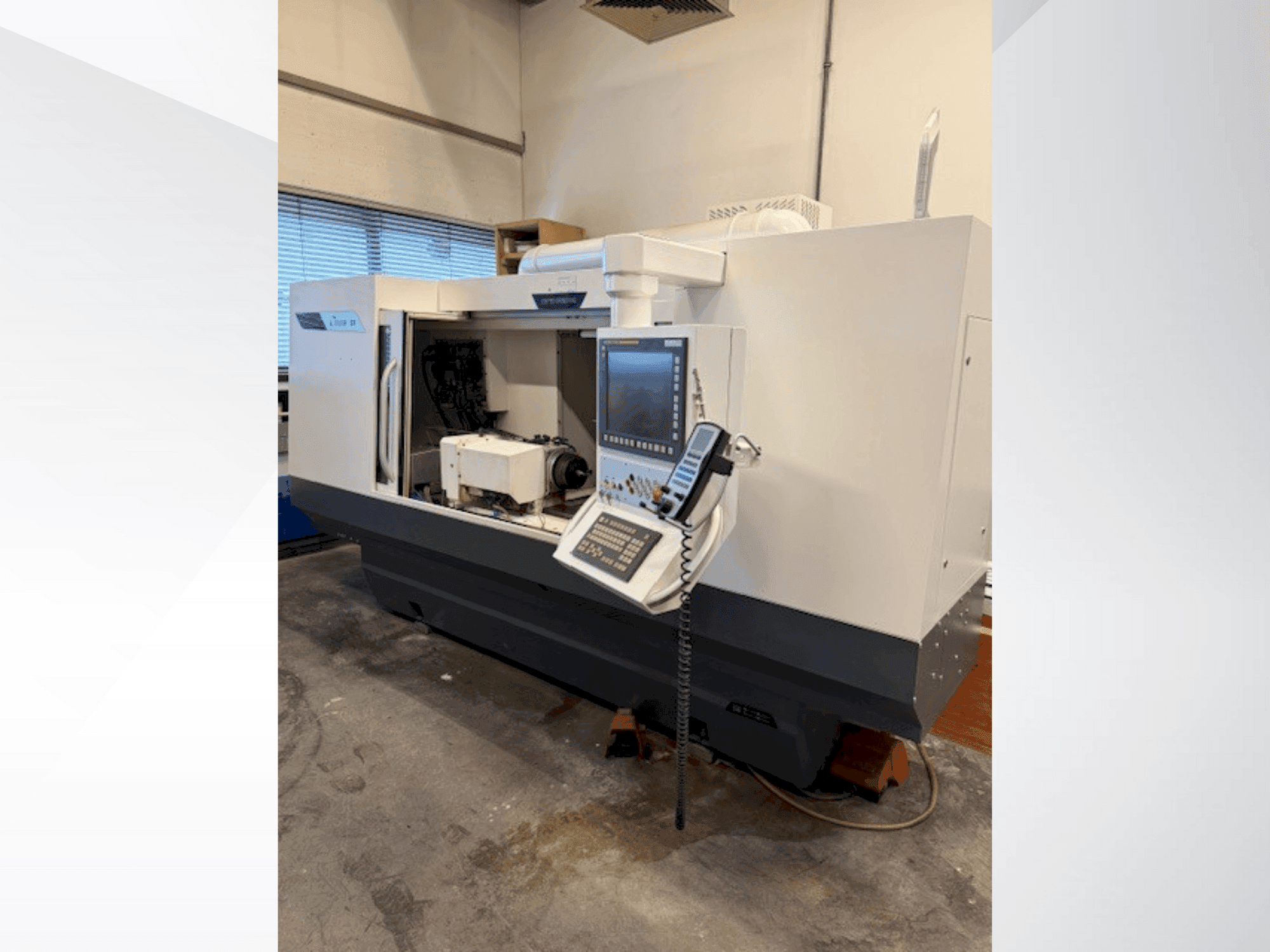 Вид станка STUDER  S31  спереди