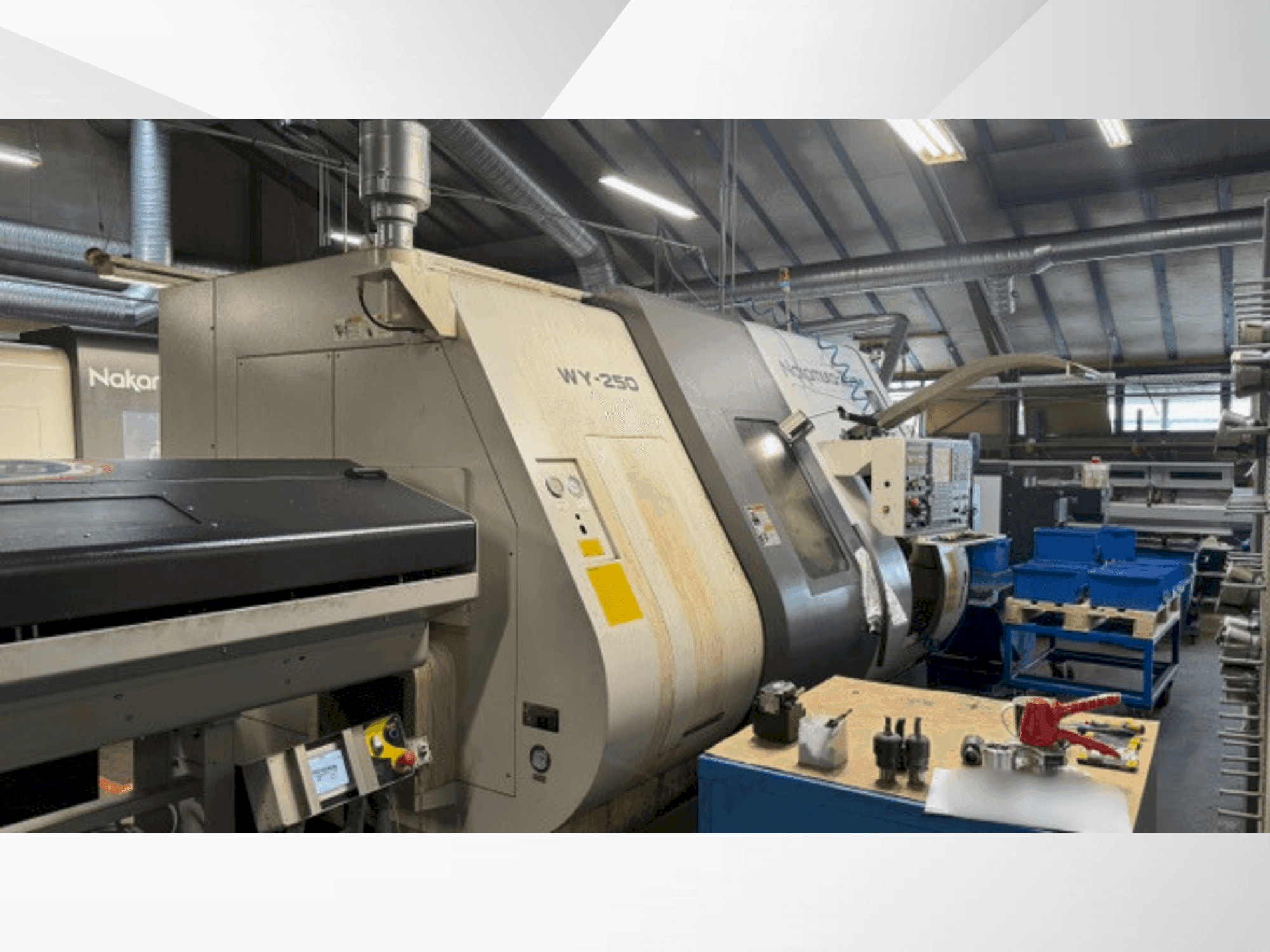 Вид станка NAKAMURA-TOME WY-250  спереди