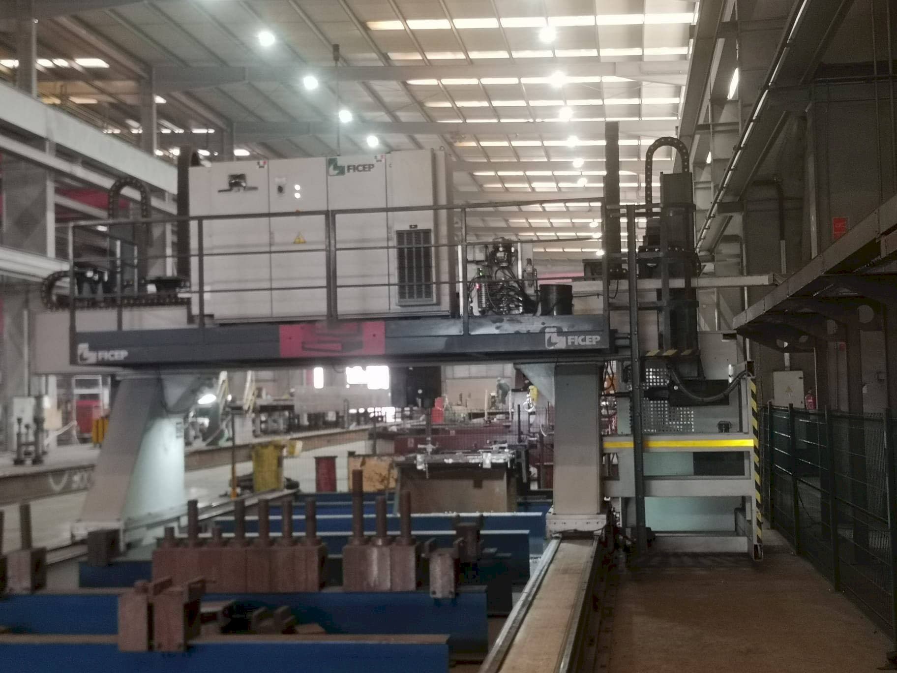 Вид станка FICEP 3003/12 GDD  спереди