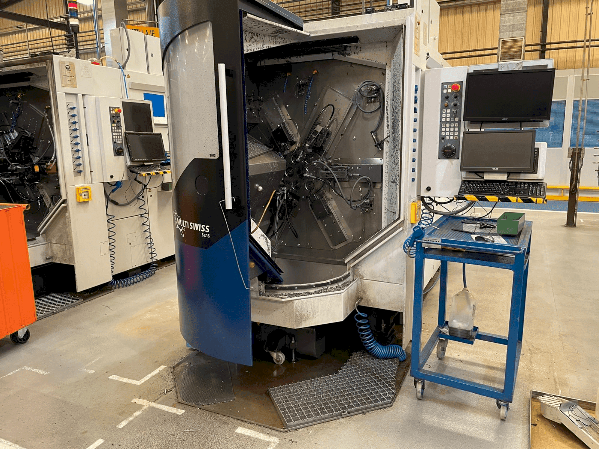 Вид станка TORNOS MultiSwiss 6x16  спереди