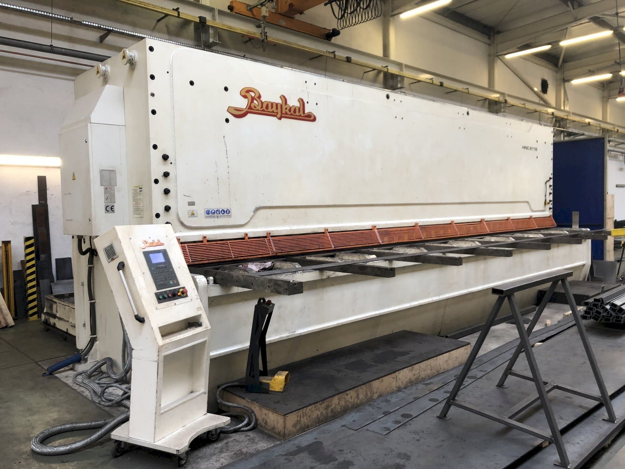 Вид станка Baykal HNC 8116  спереди