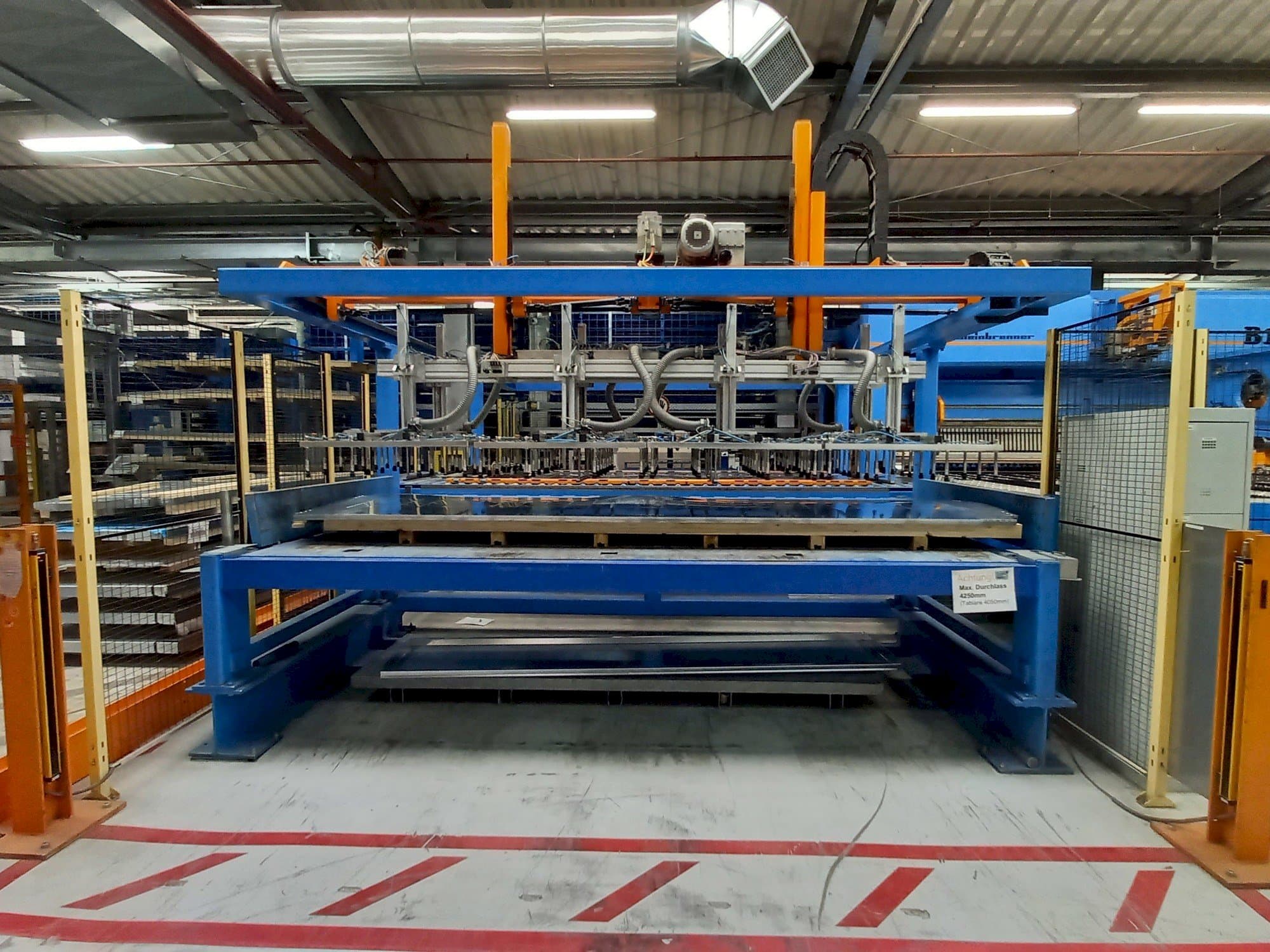 Вид станка Weinbrenner B 12  спереди