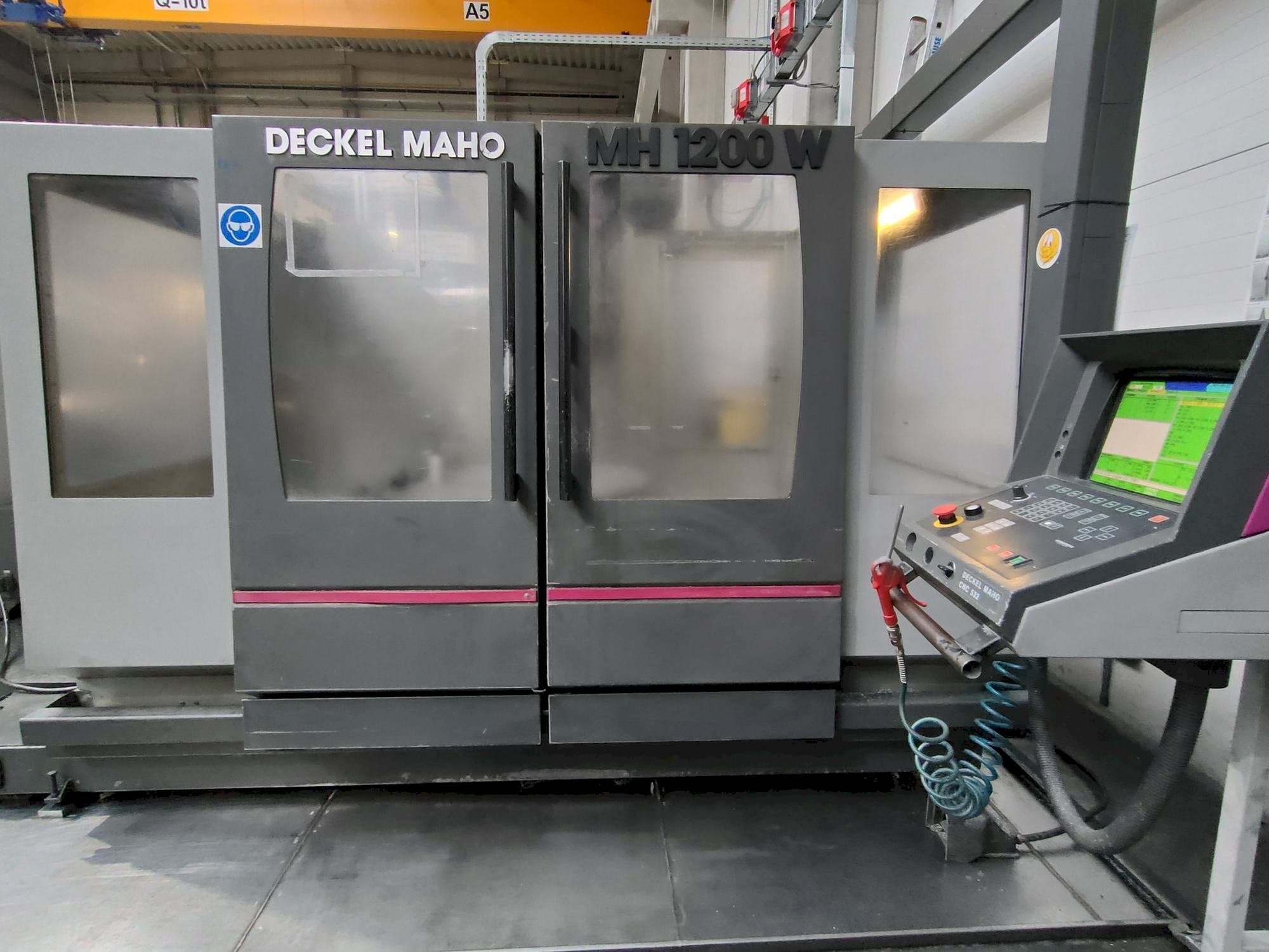 Вид станка Maho MH 1200W  спереди