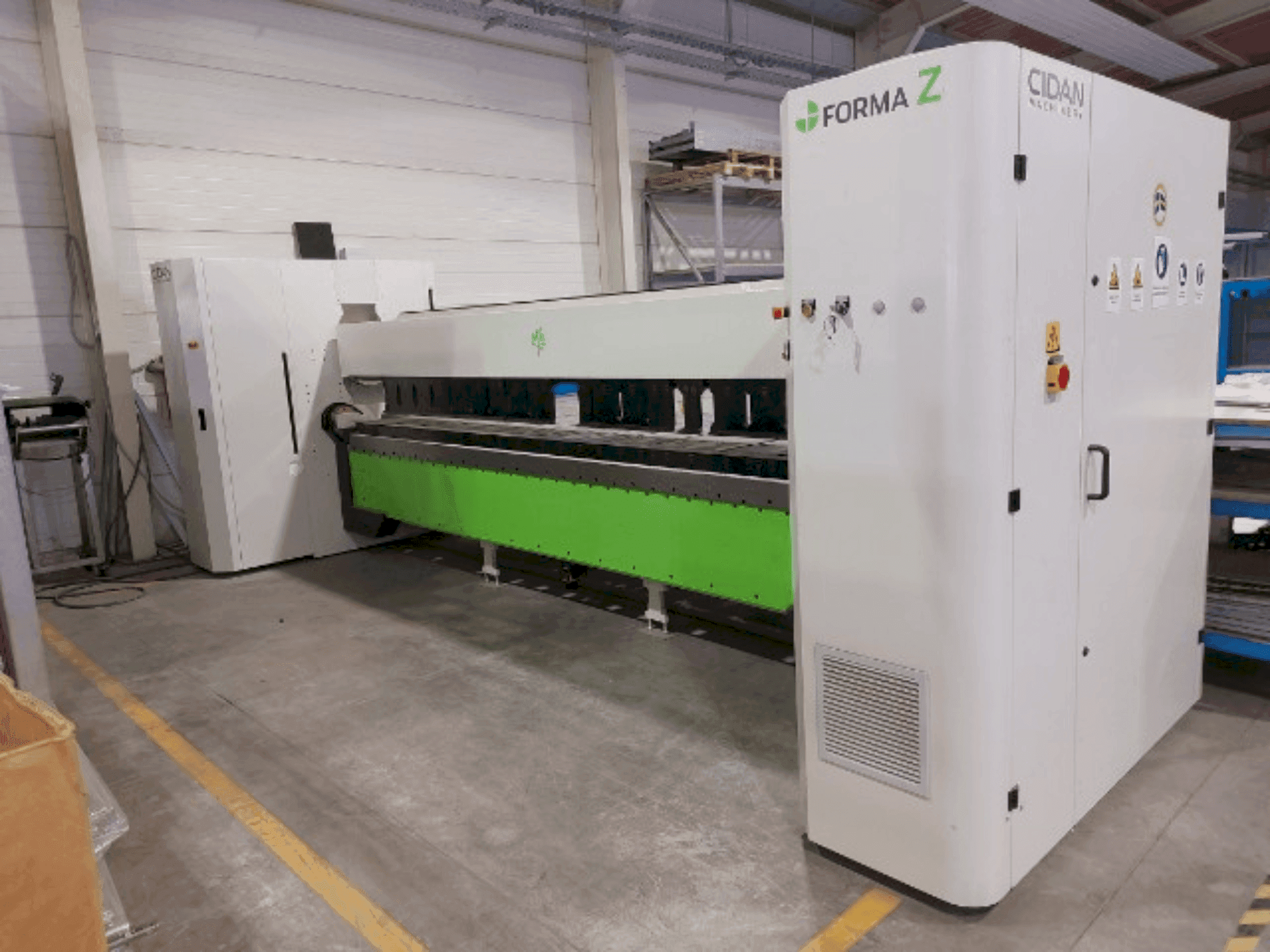 Вид станка CIDAN FORMA Z 40  спереди