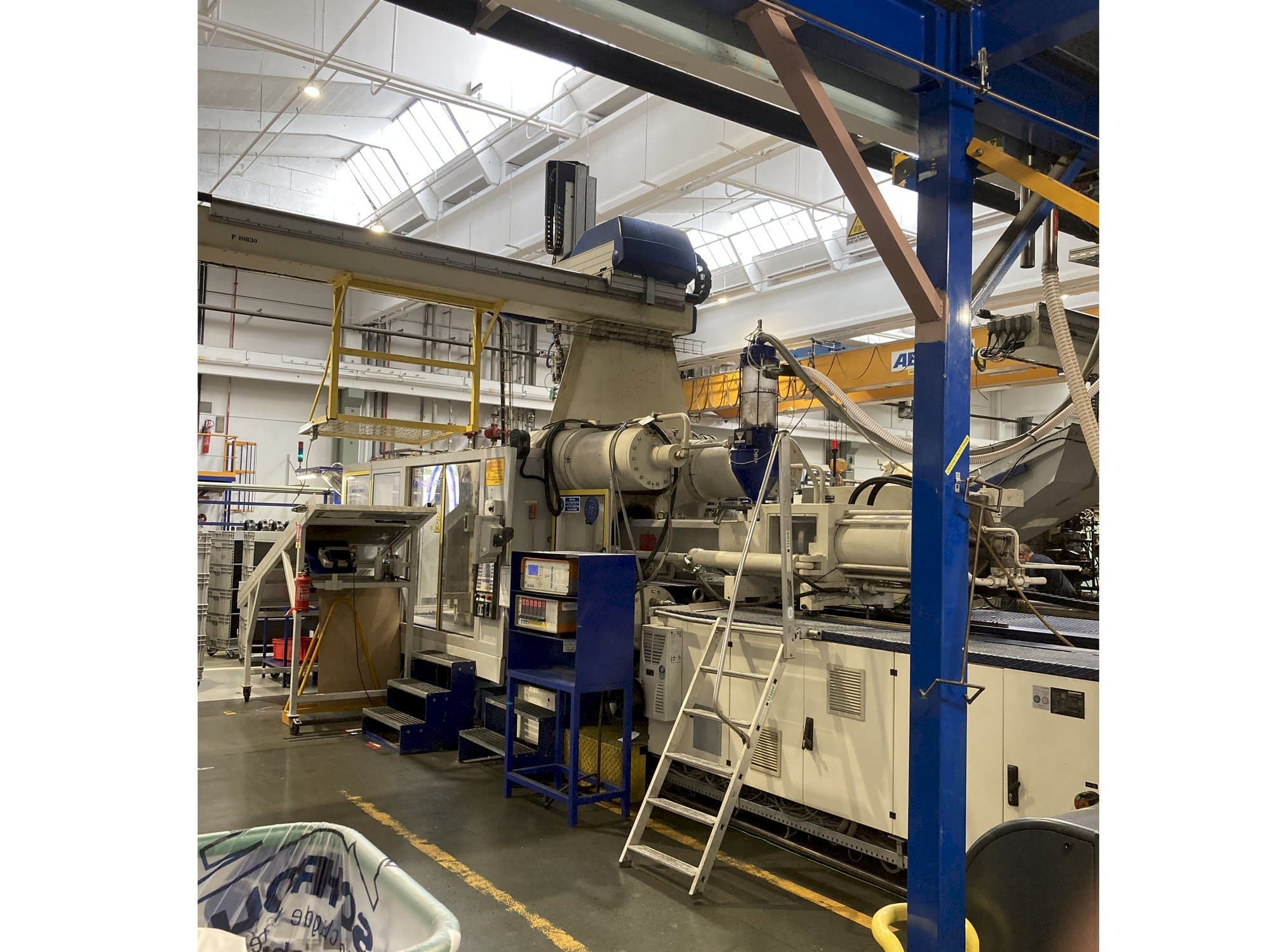 Вид станка Krauss Maffei 650 – 2700 C1  спереди