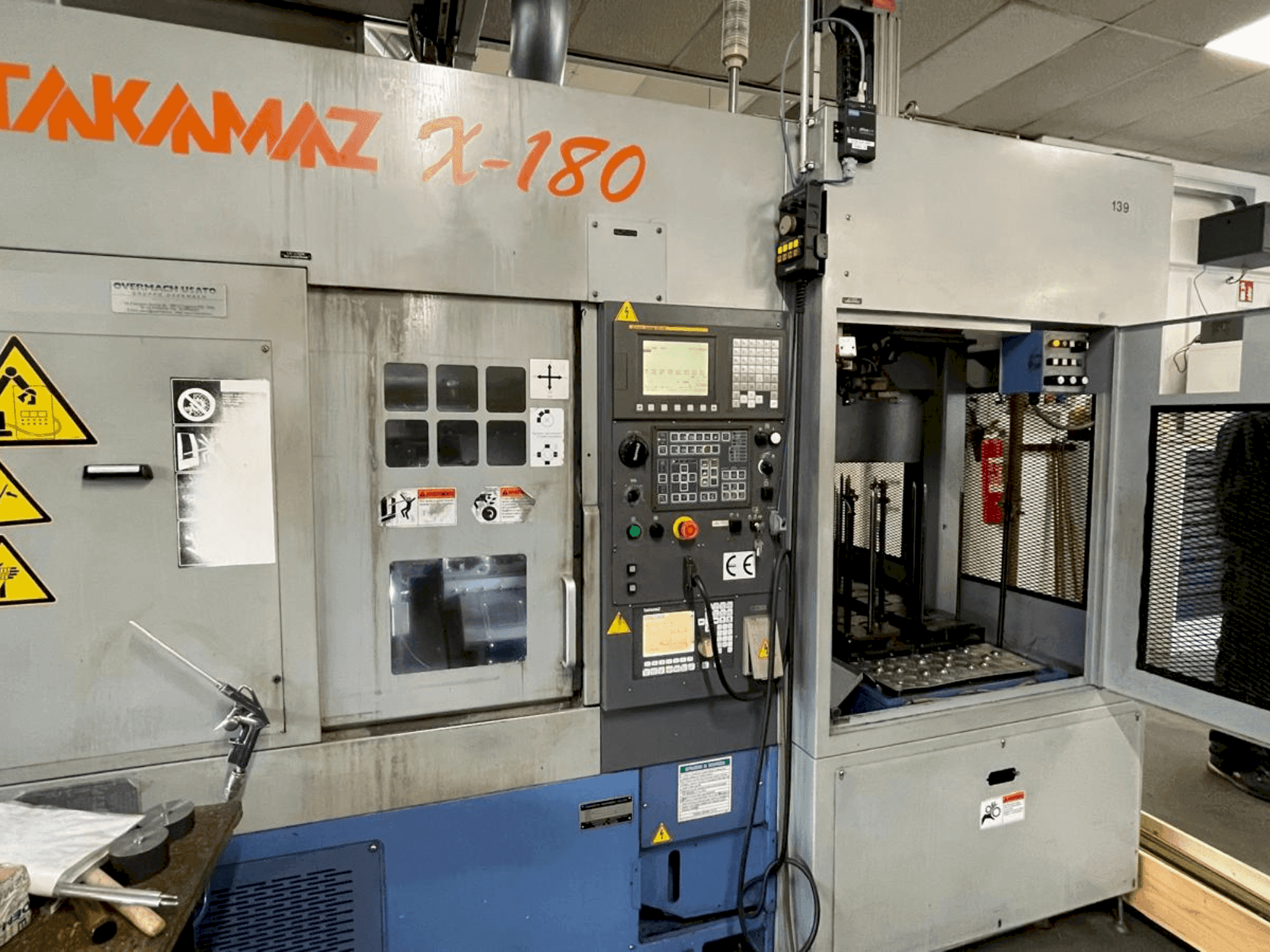 Вид станка Takamaz X-180  спереди