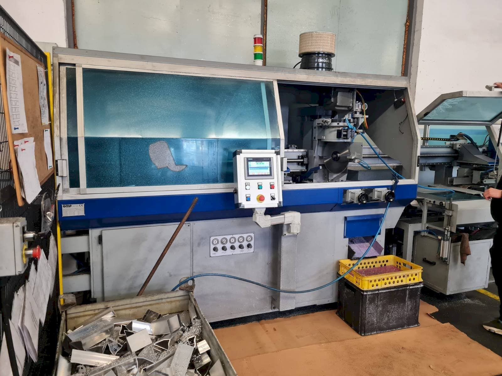 Вид станка OMP EURO 400 CMCNPRL  спереди