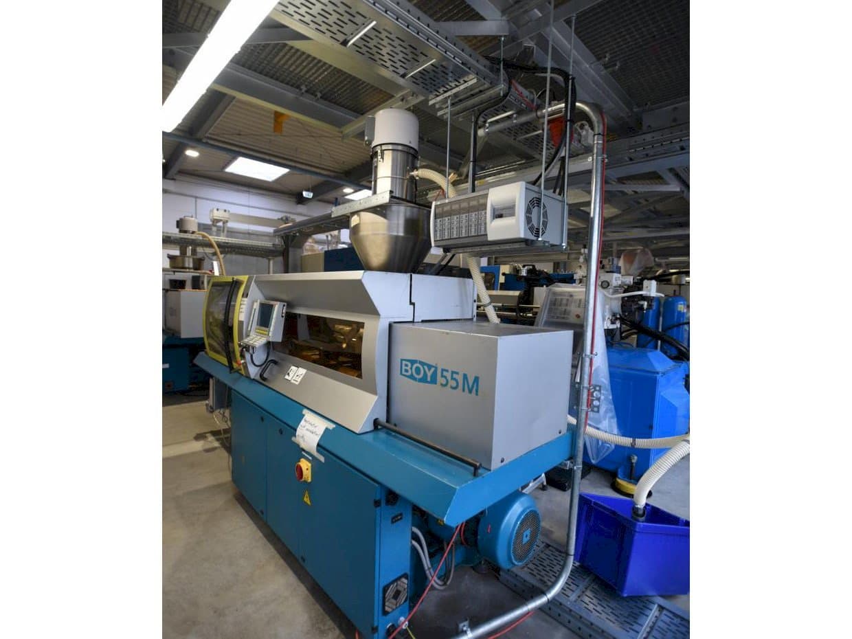 Вид станка BOY 55M  спереди