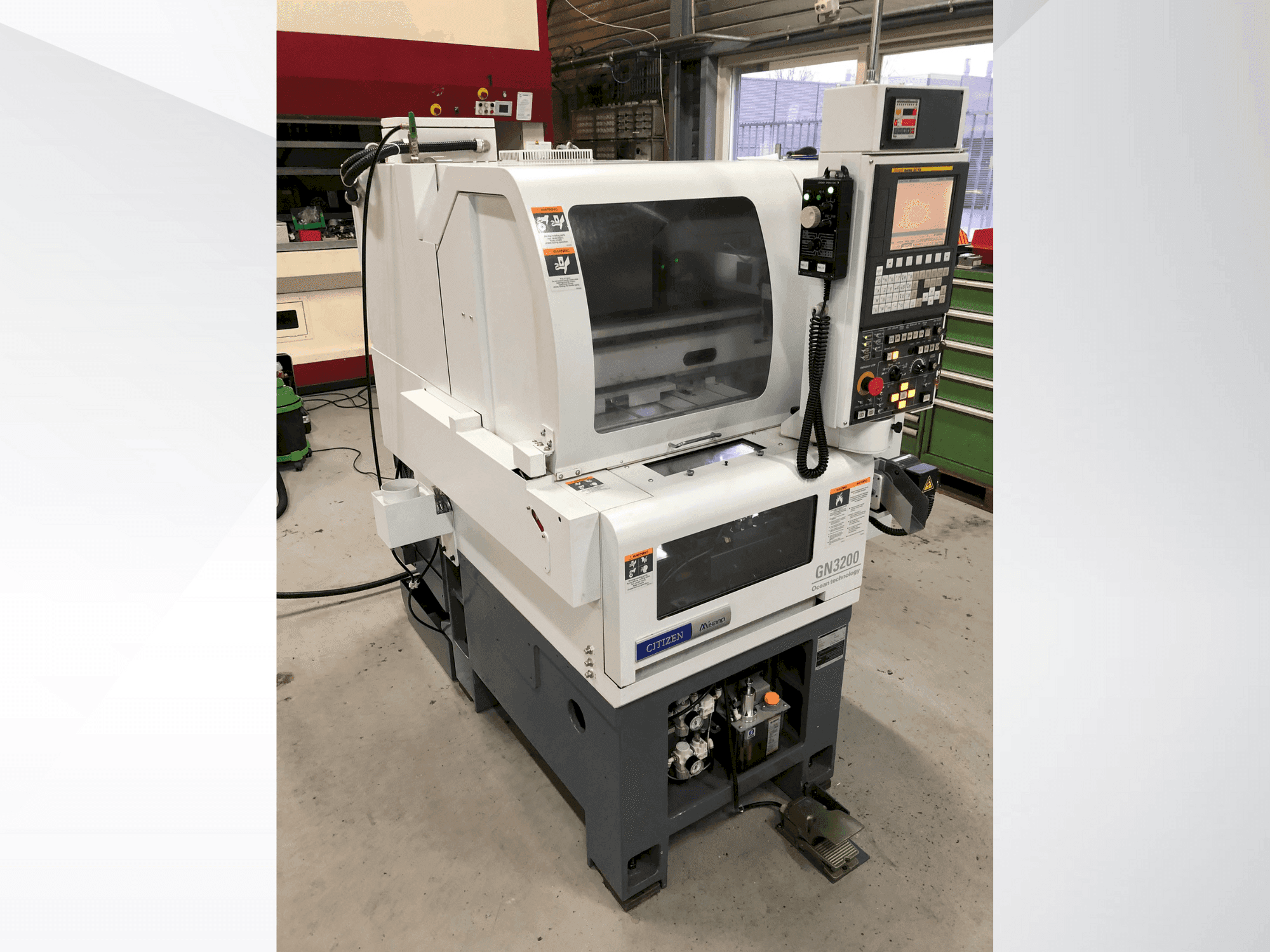 Вид станка Citizen Miyano GN-3200  спереди