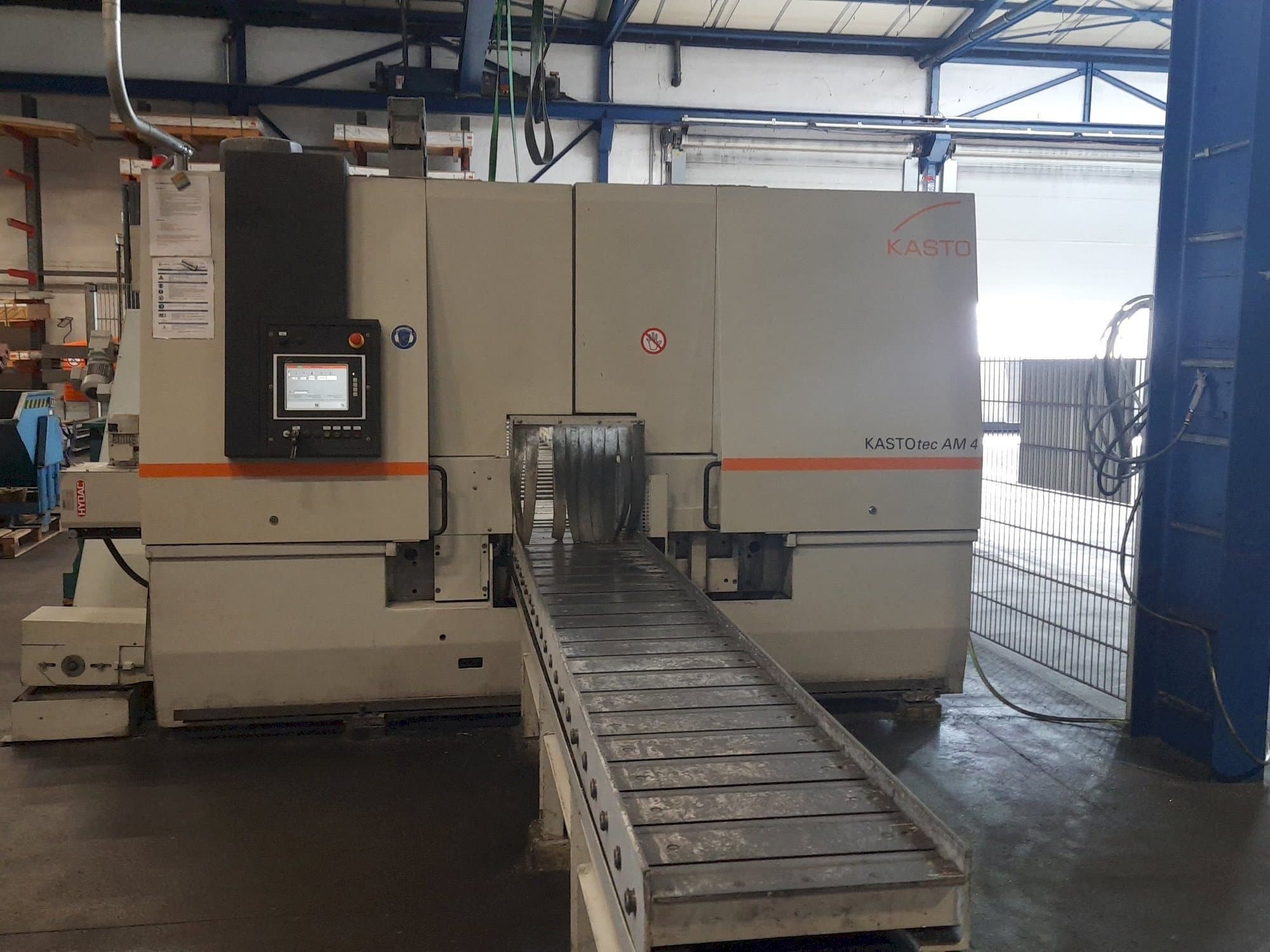 Вид станка KASTO tec AM 4  спереди
