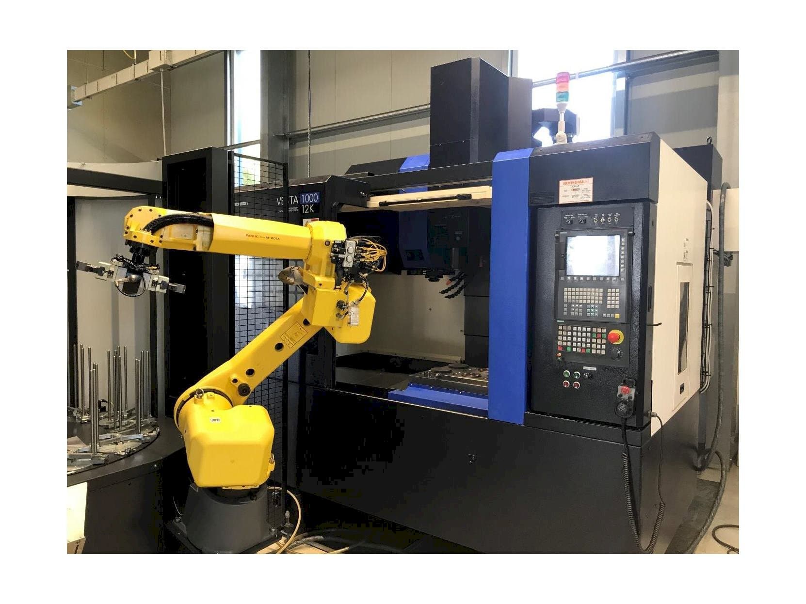 Вид станка HWACHEON Vesta 1000  спереди