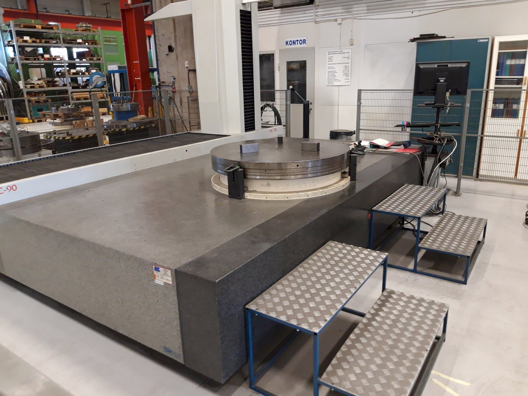 Вид станка LK HC90  спереди