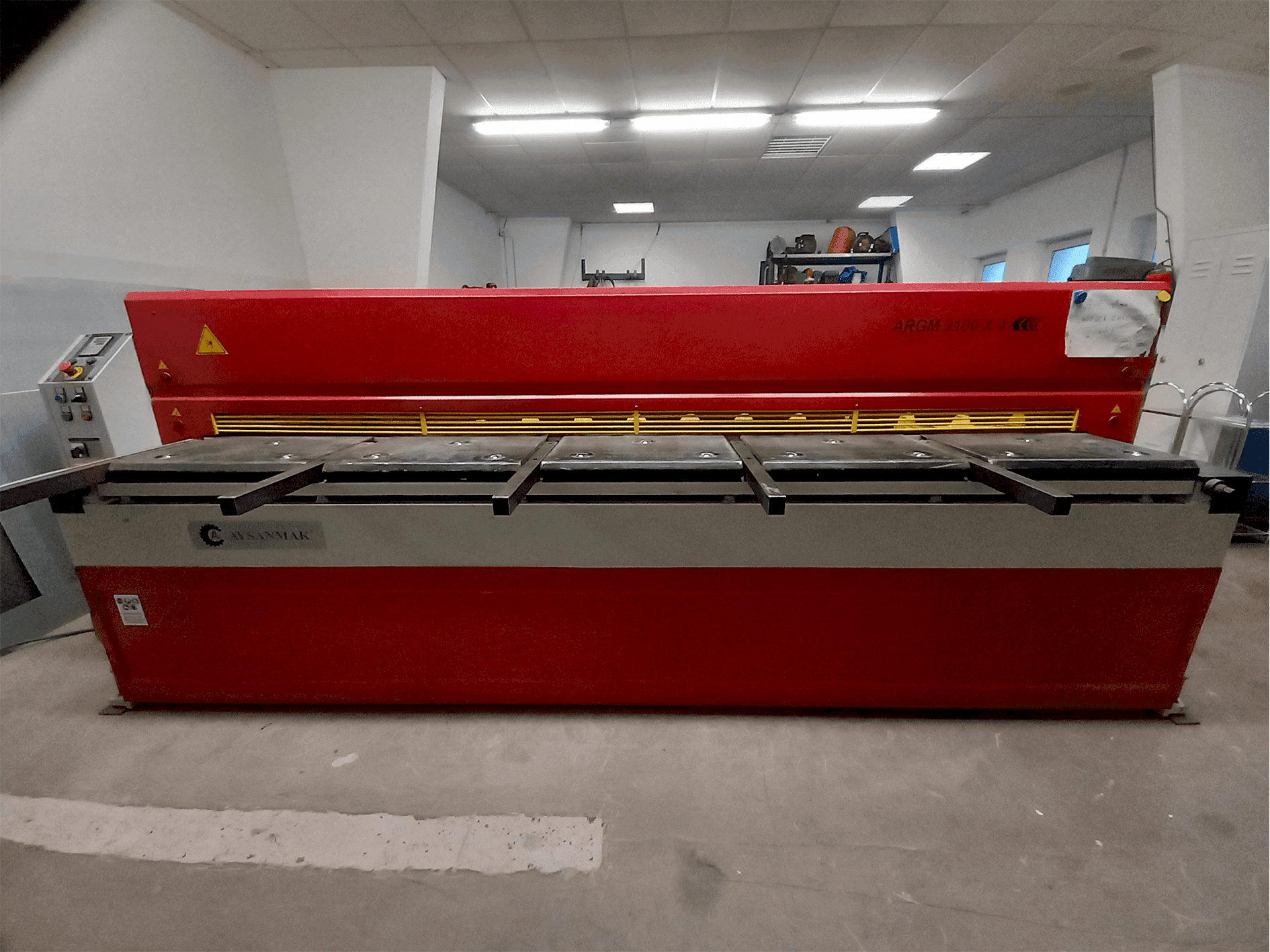 Вид станка AYSANMAK ARGM 3100 x 4  спереди