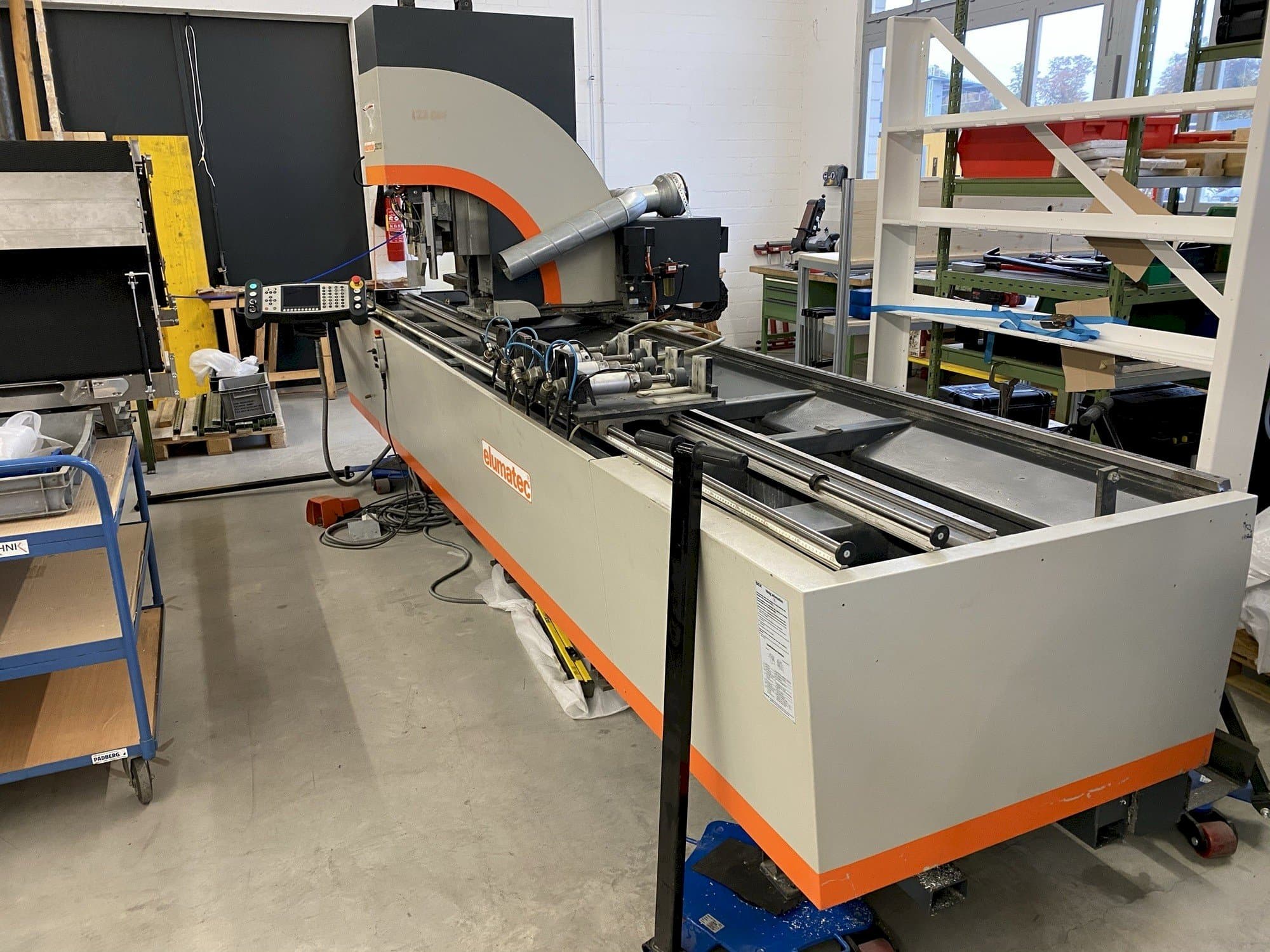 Вид станка Elumatec SBZ 122/3  спереди