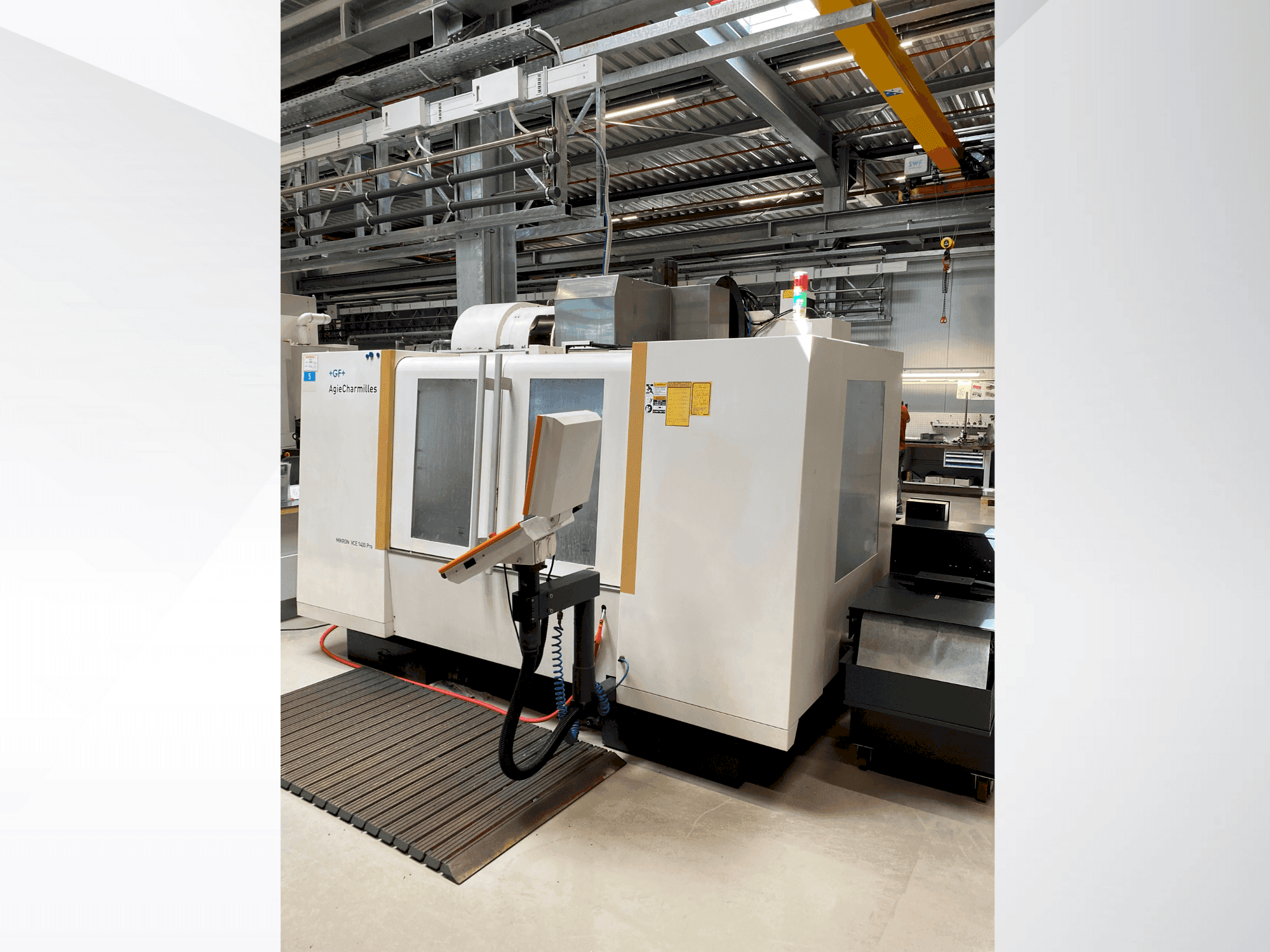 Вид станка +GF+ AgieCharmilles MIKRON VCE 1400 PRO  (2012)  спереди