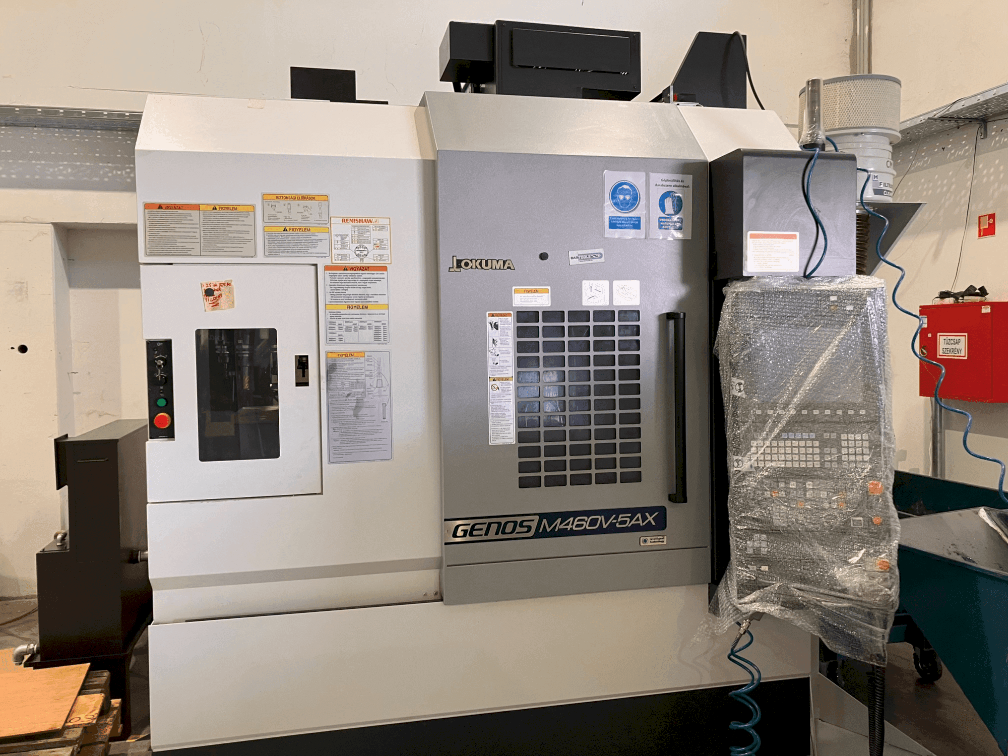 Вид станка Okuma GENOS M460V-5AX  спереди