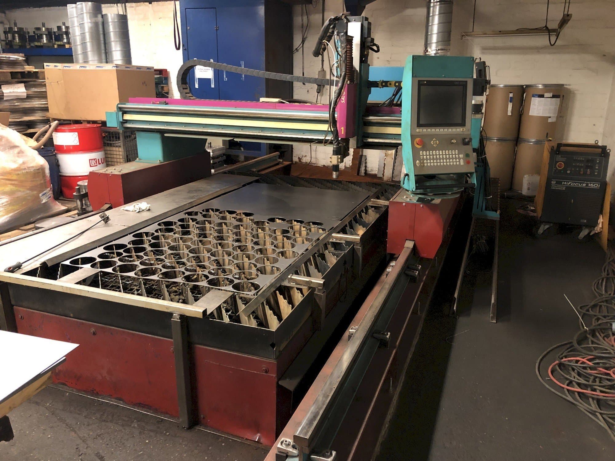 Вид станка SATO Satronik LS2000  спереди