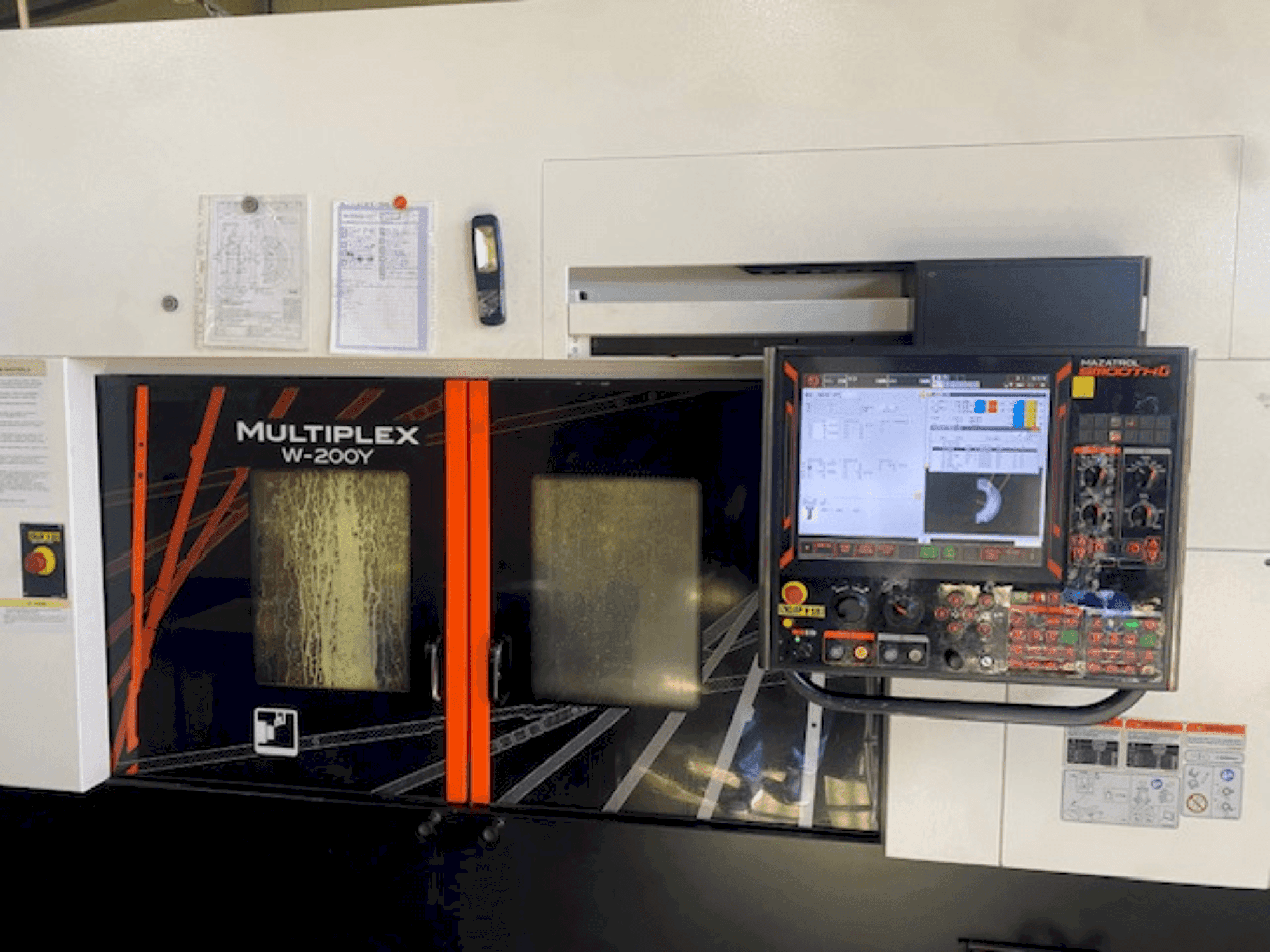 Вид станка Mazak multiplex 200 y  спереди