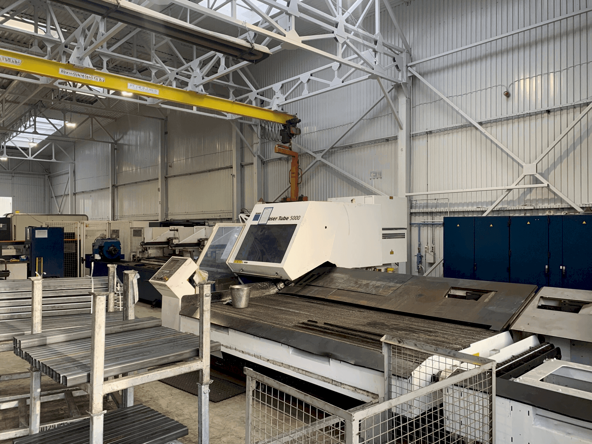 Вид станка TRUMPF TruLaser Tube 5000  спереди