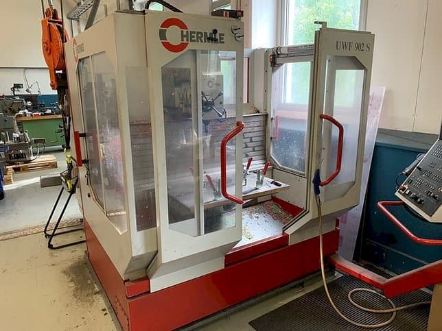 Вид станка HERMLE UWF 902 S  спереди