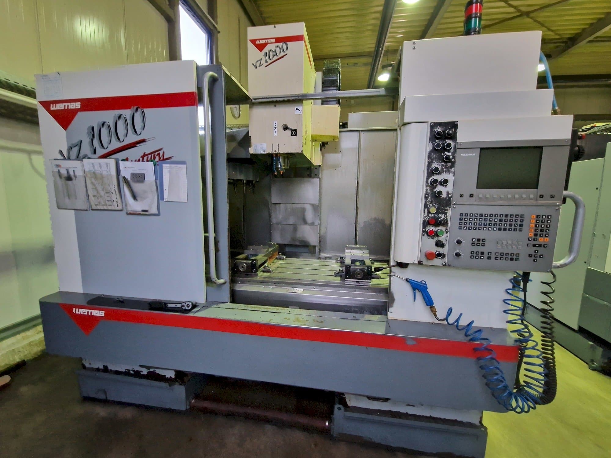 Вид станка WEMAS VZ 1000  спереди