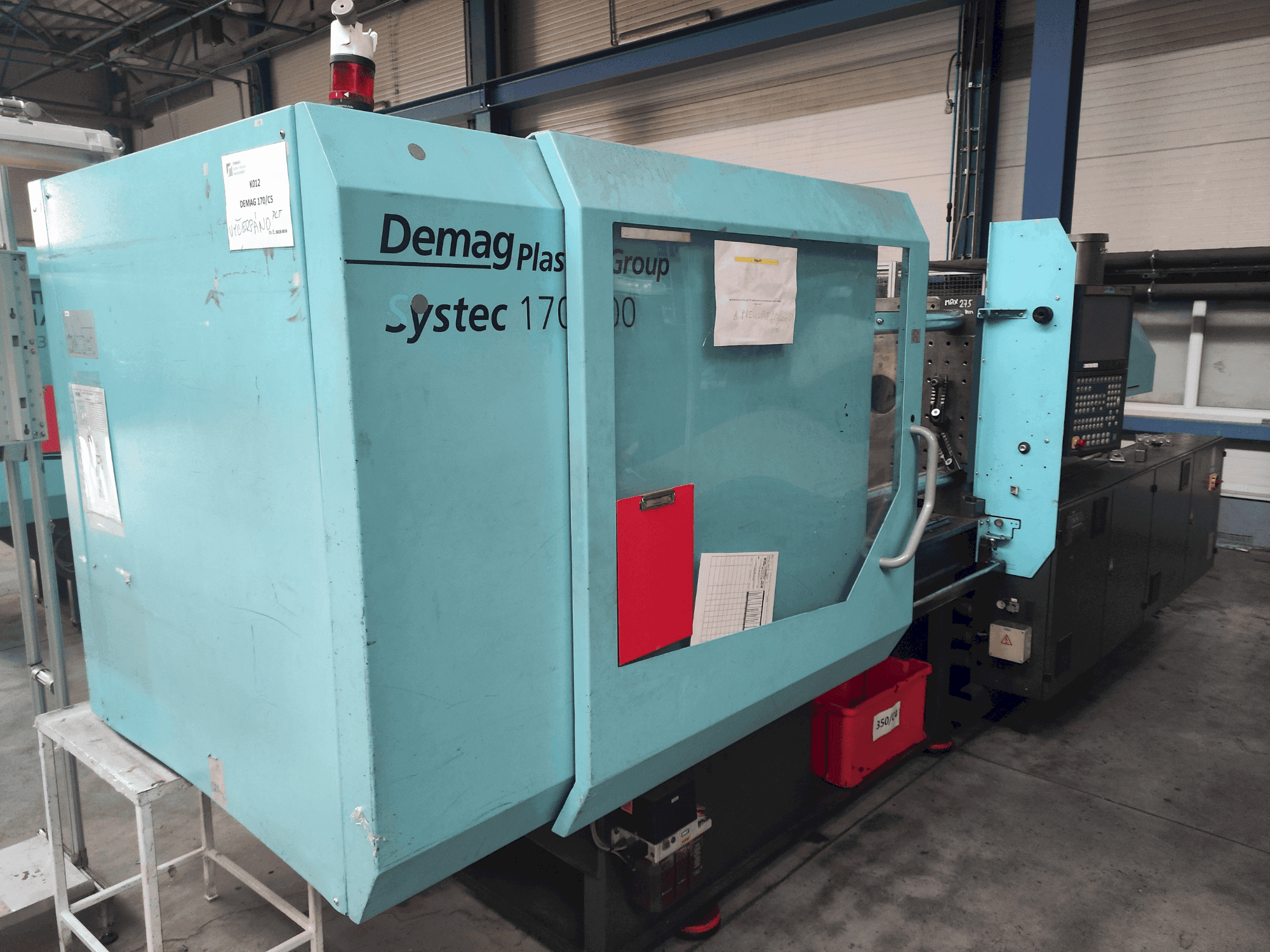 Вид станка DEMAG Systec 170/520-600  спереди