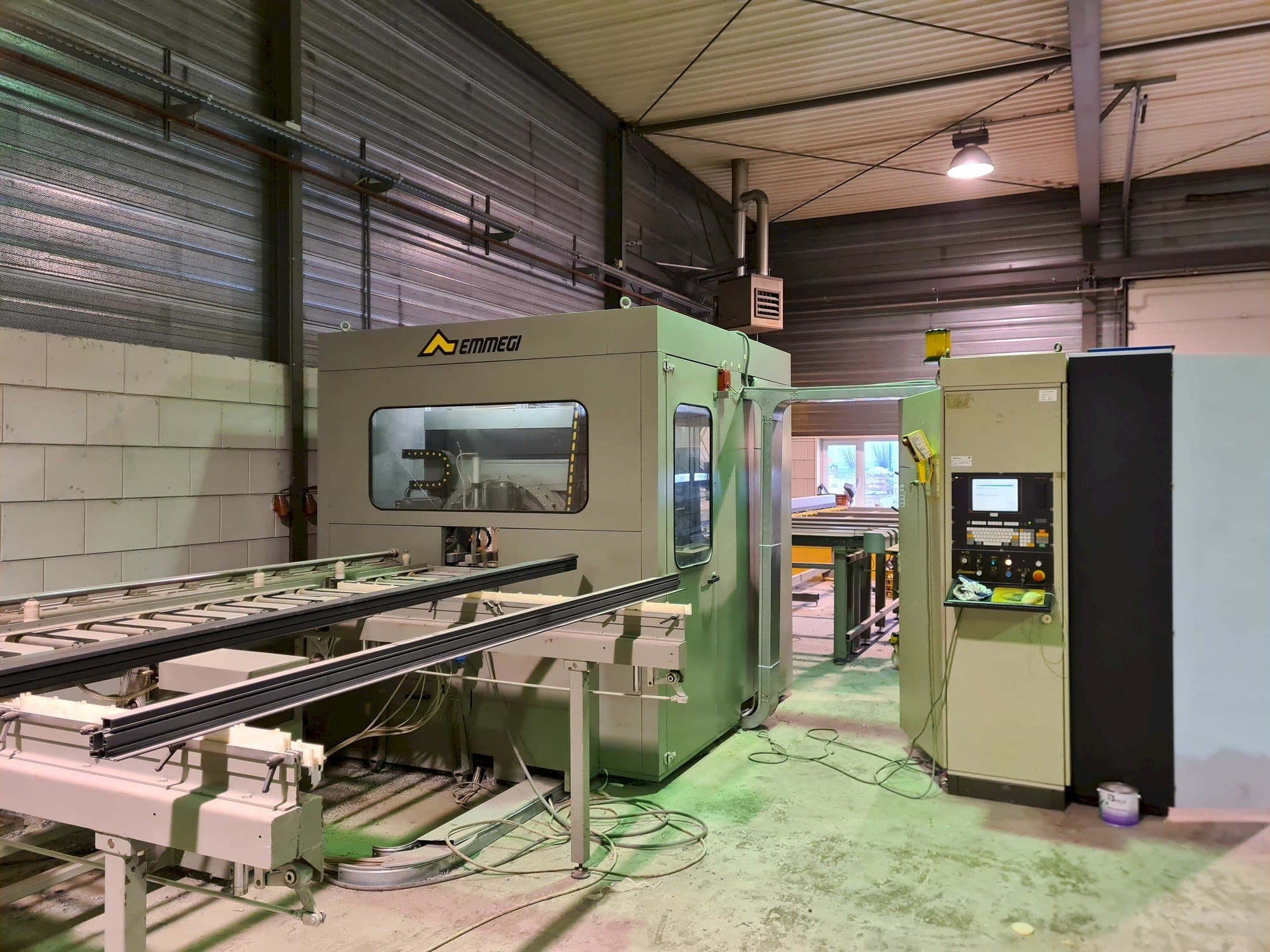 Вид станка Emmegi Quadra  спереди