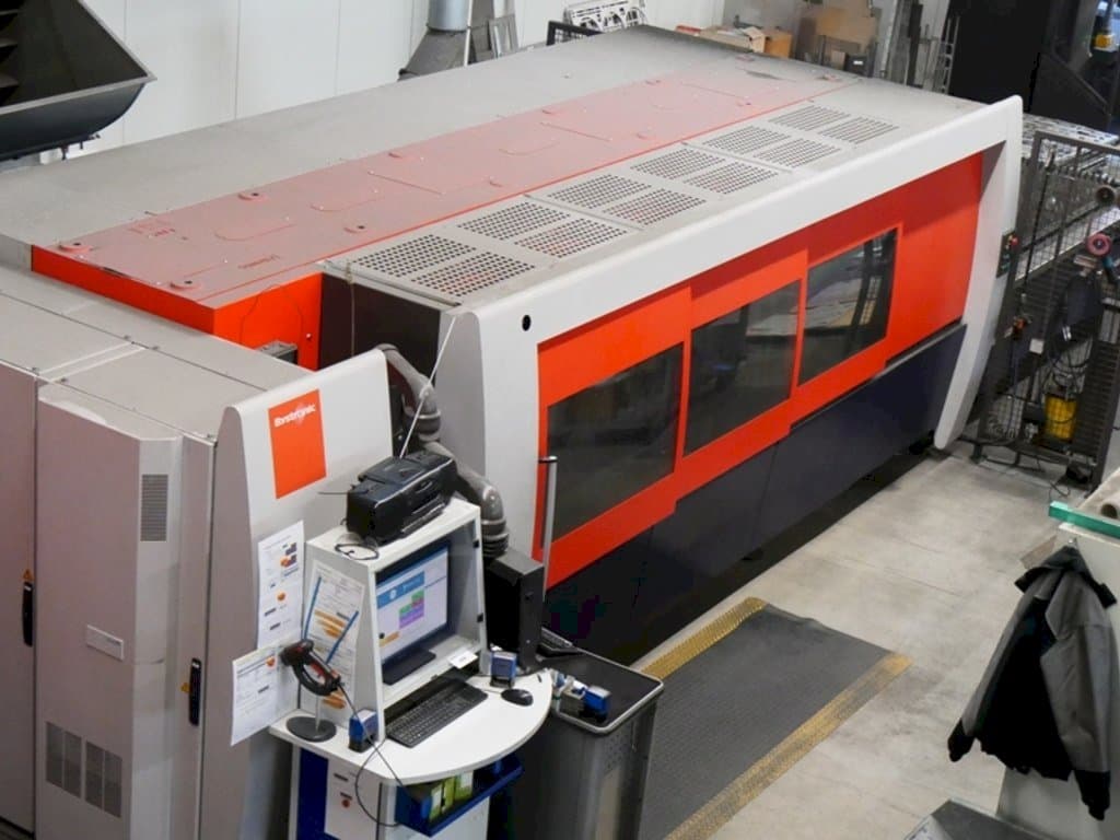 Вид  станка с Bystronic BySpeed Pro  правой стороны