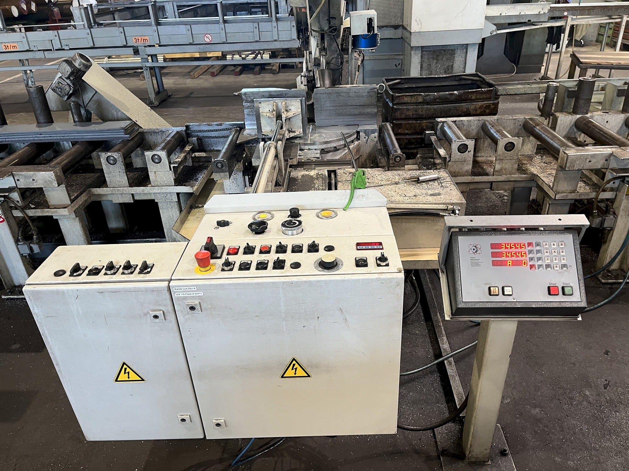 Вид станка KASTO cut DU 4  спереди