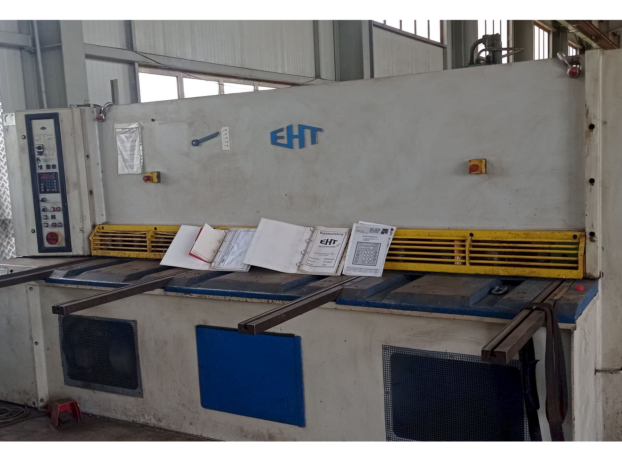 Вид станка EHT Ecocut 10-31  спереди