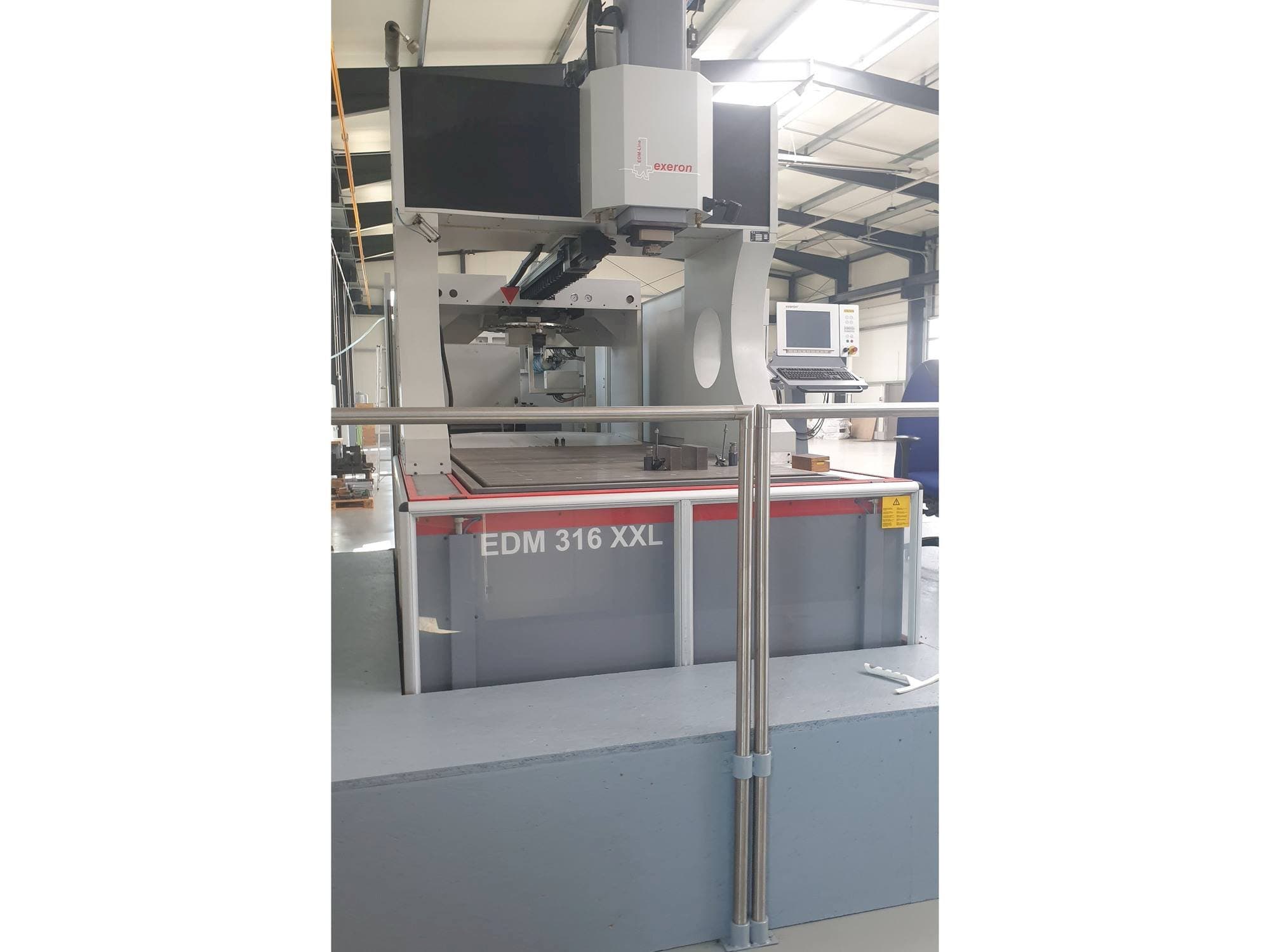 Вид станка Exeron 316 XXL  спереди