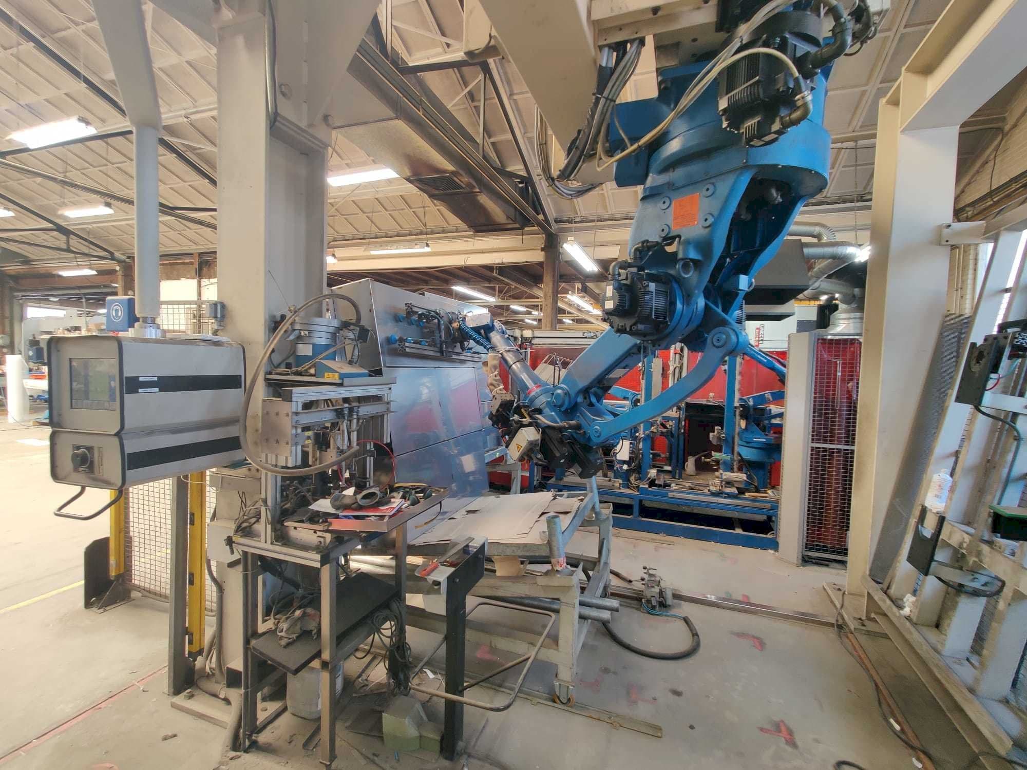 Вид станка Yaskawa YR-SK45-C000  спереди