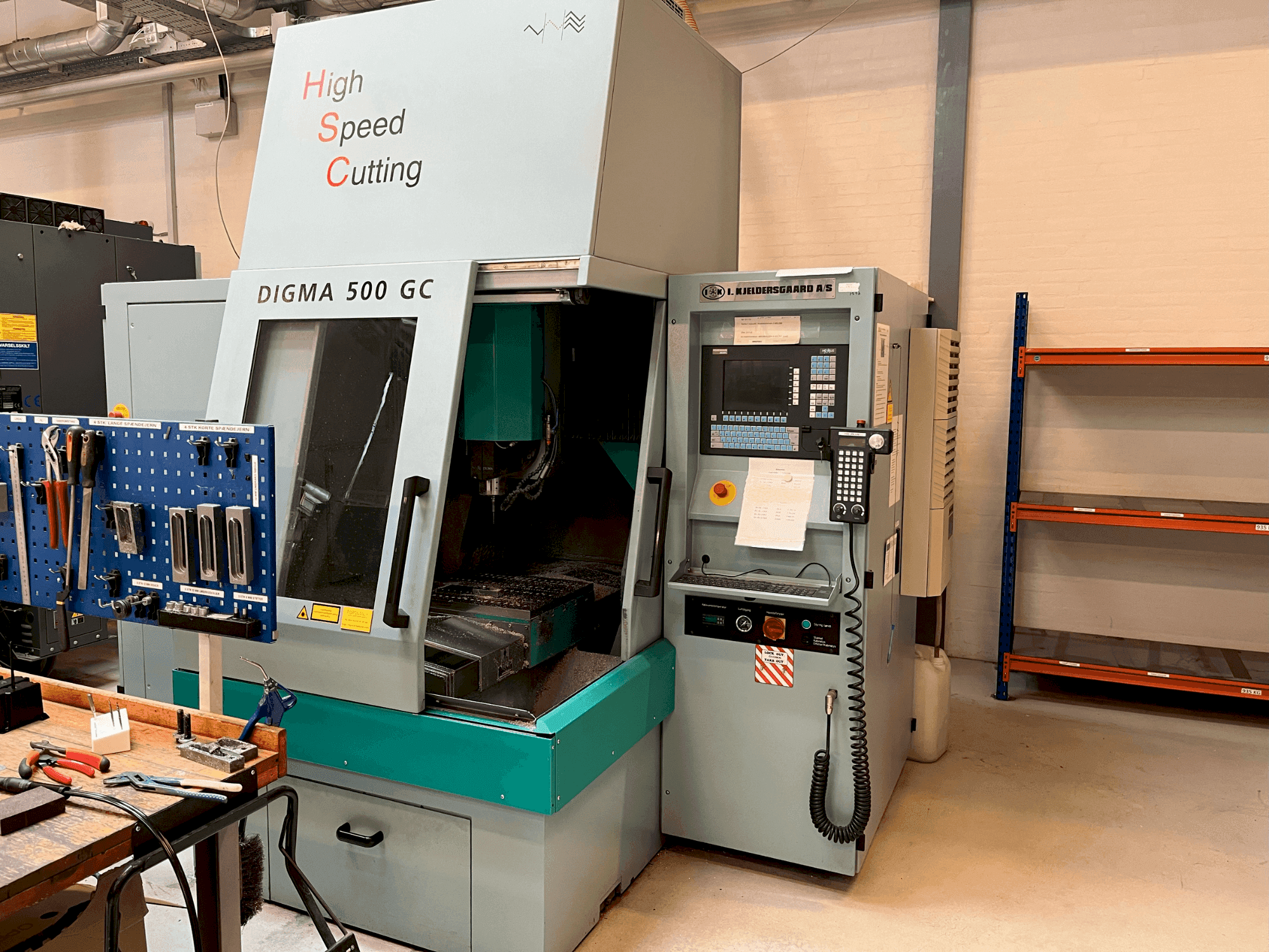 Вид станка DIGMA 500 GC  спереди