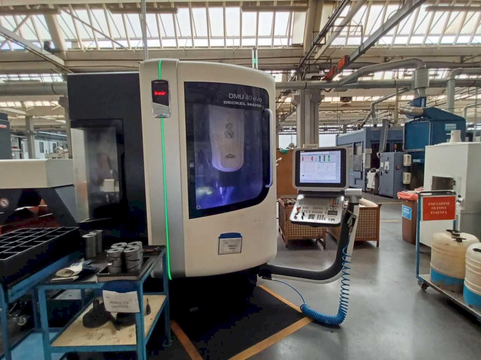 Вид станка DMG DMU 40 evo  спереди