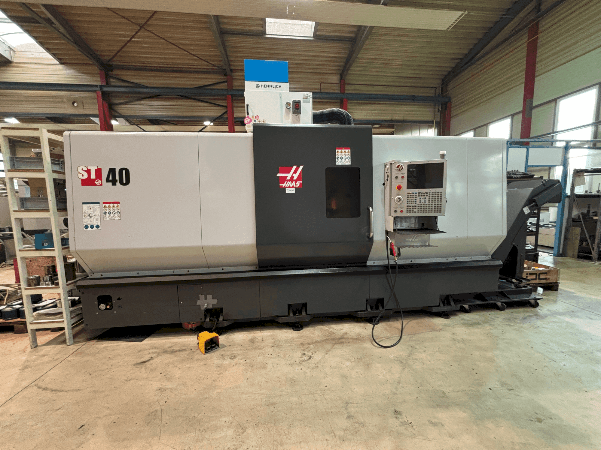 Вид станка HAAS ST-40  спереди