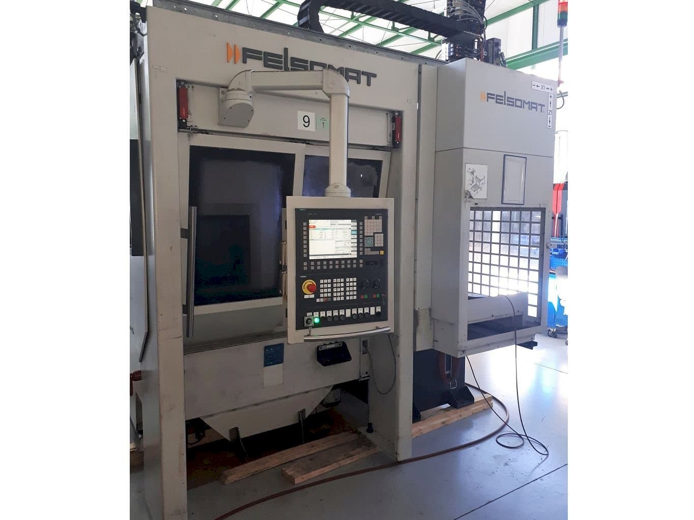 Вид станка Felsomat FTC 160  спереди