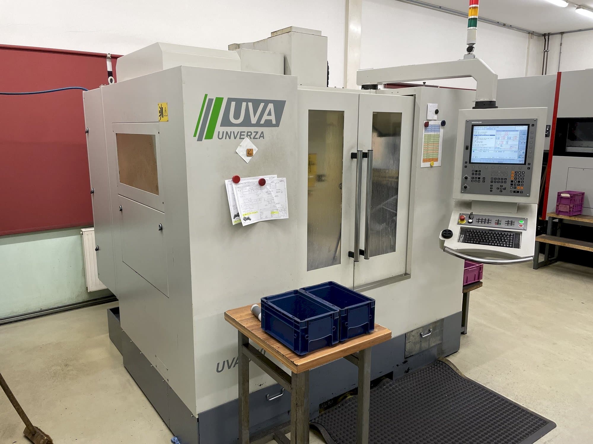 Вид станка  HOMMEL UNVERZAGT UVA 550 Plus  спереди