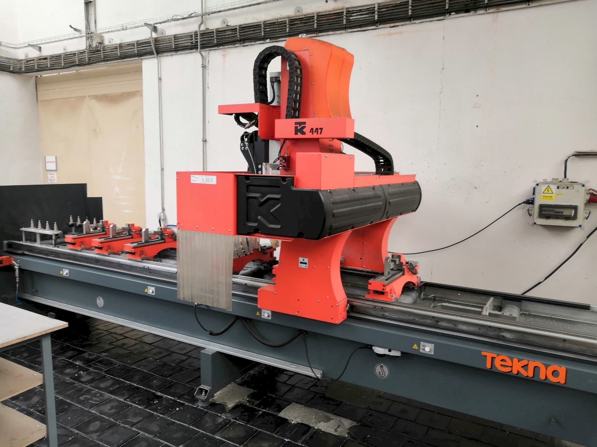 Вид станка Tekna TK447/4  спереди