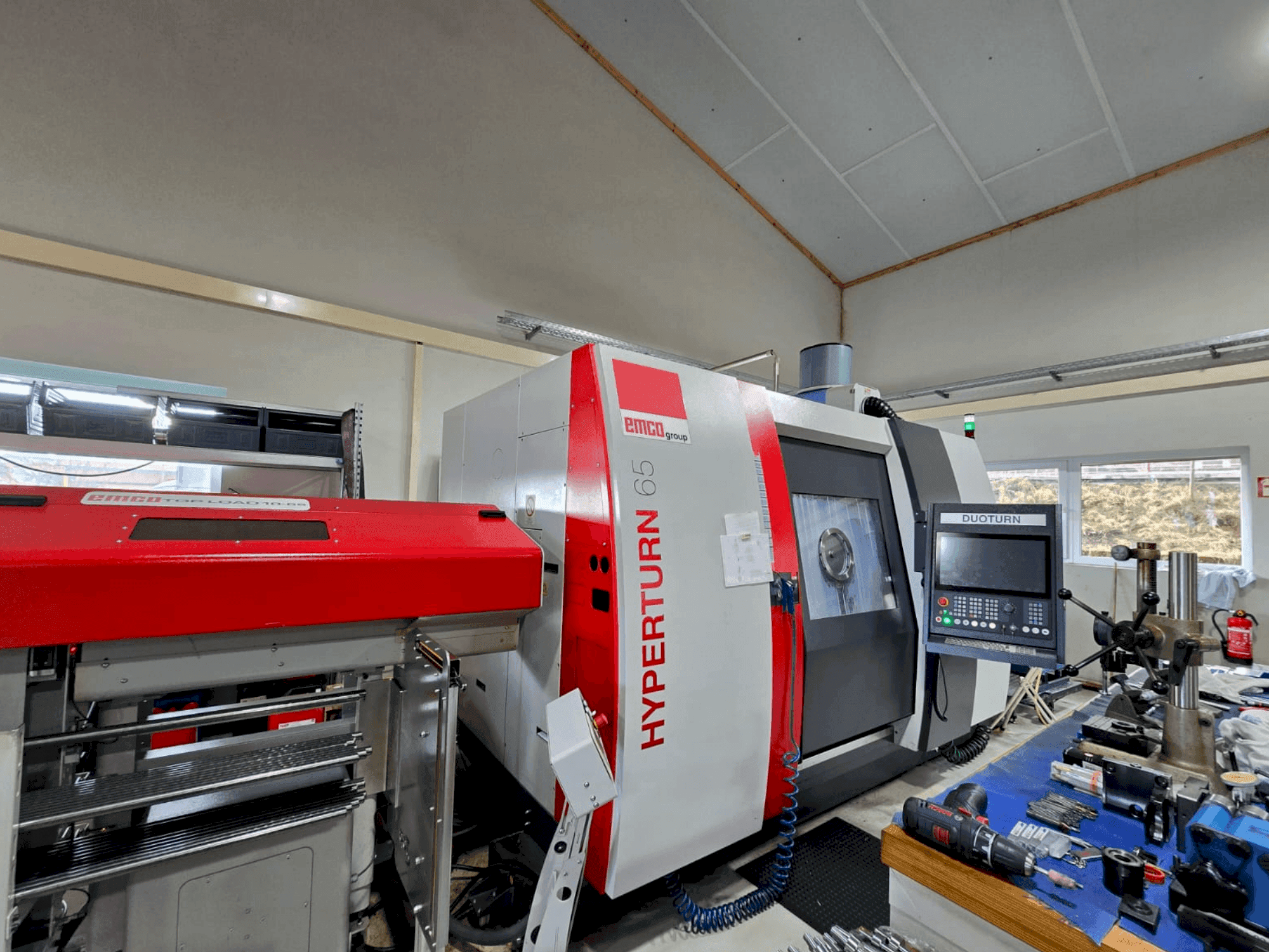 Вид станка EMCO HYPERTURN 65-1300 DUOTURN  спереди