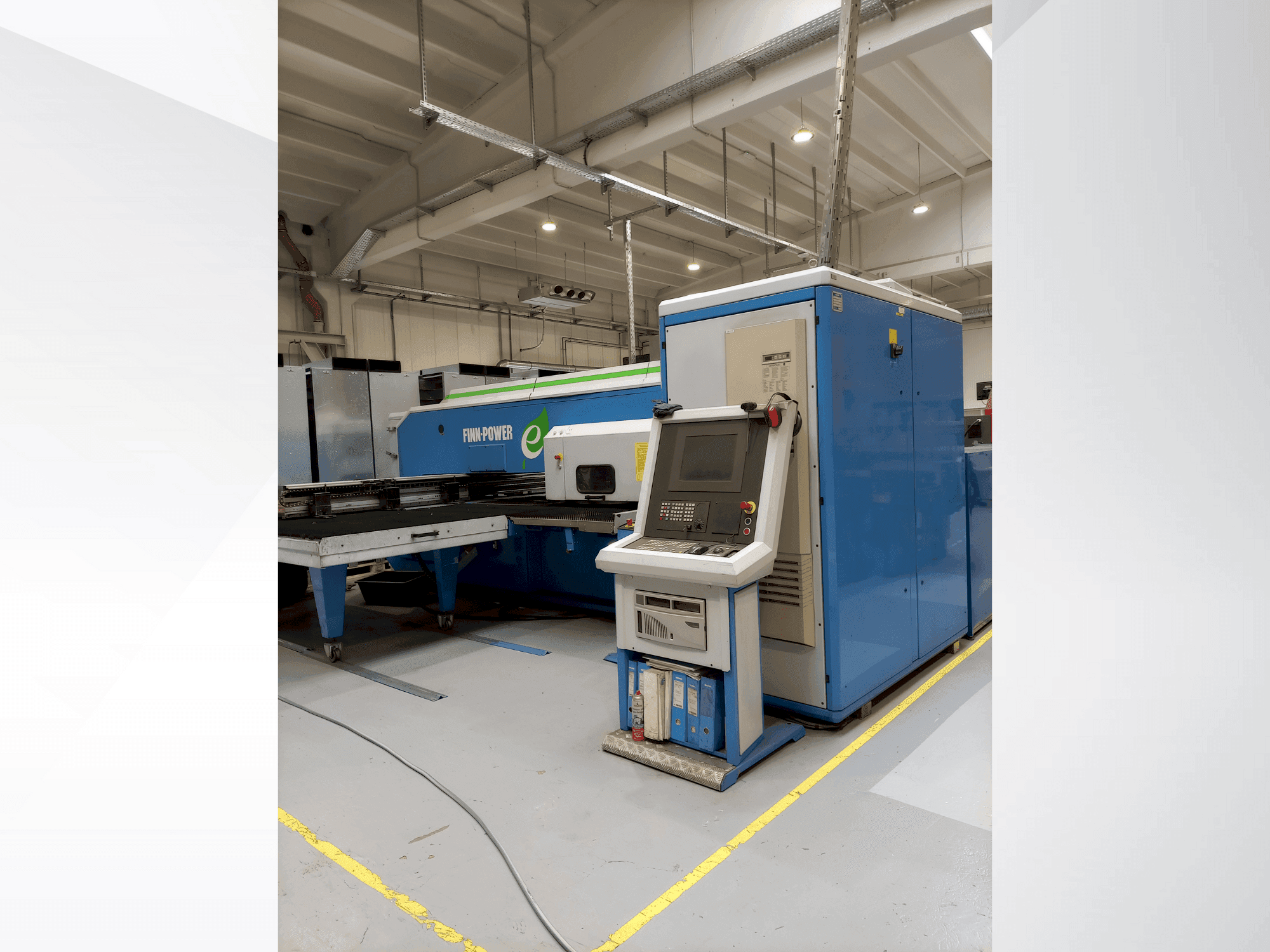 Вид станка Finn-Power E5 U  спереди