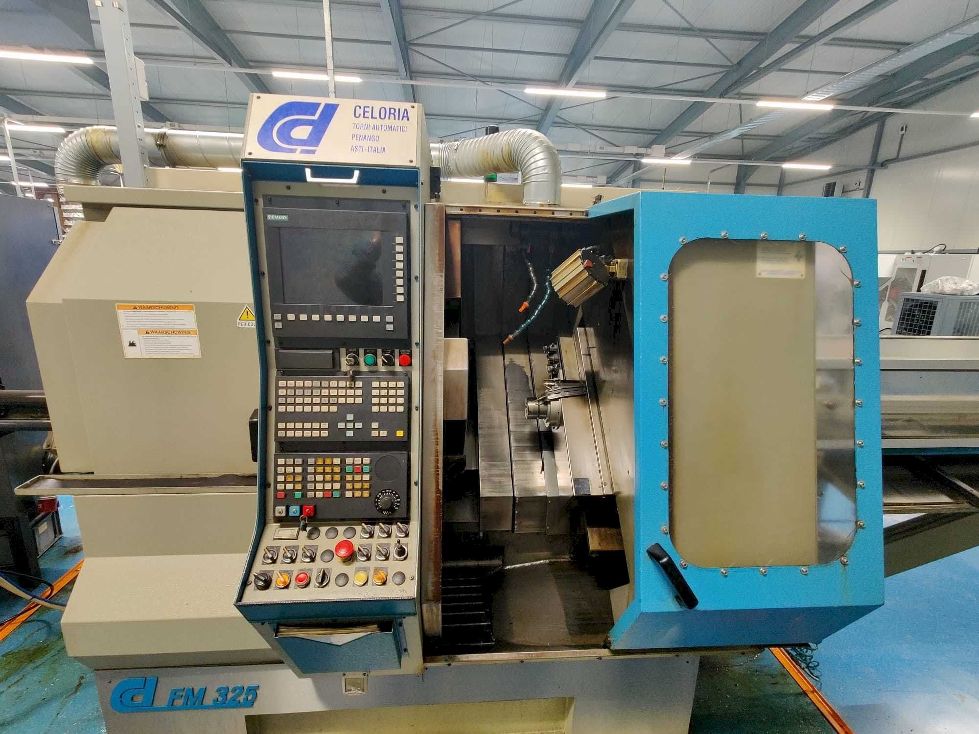 Вид станка Celoria CD/FM 325  спереди