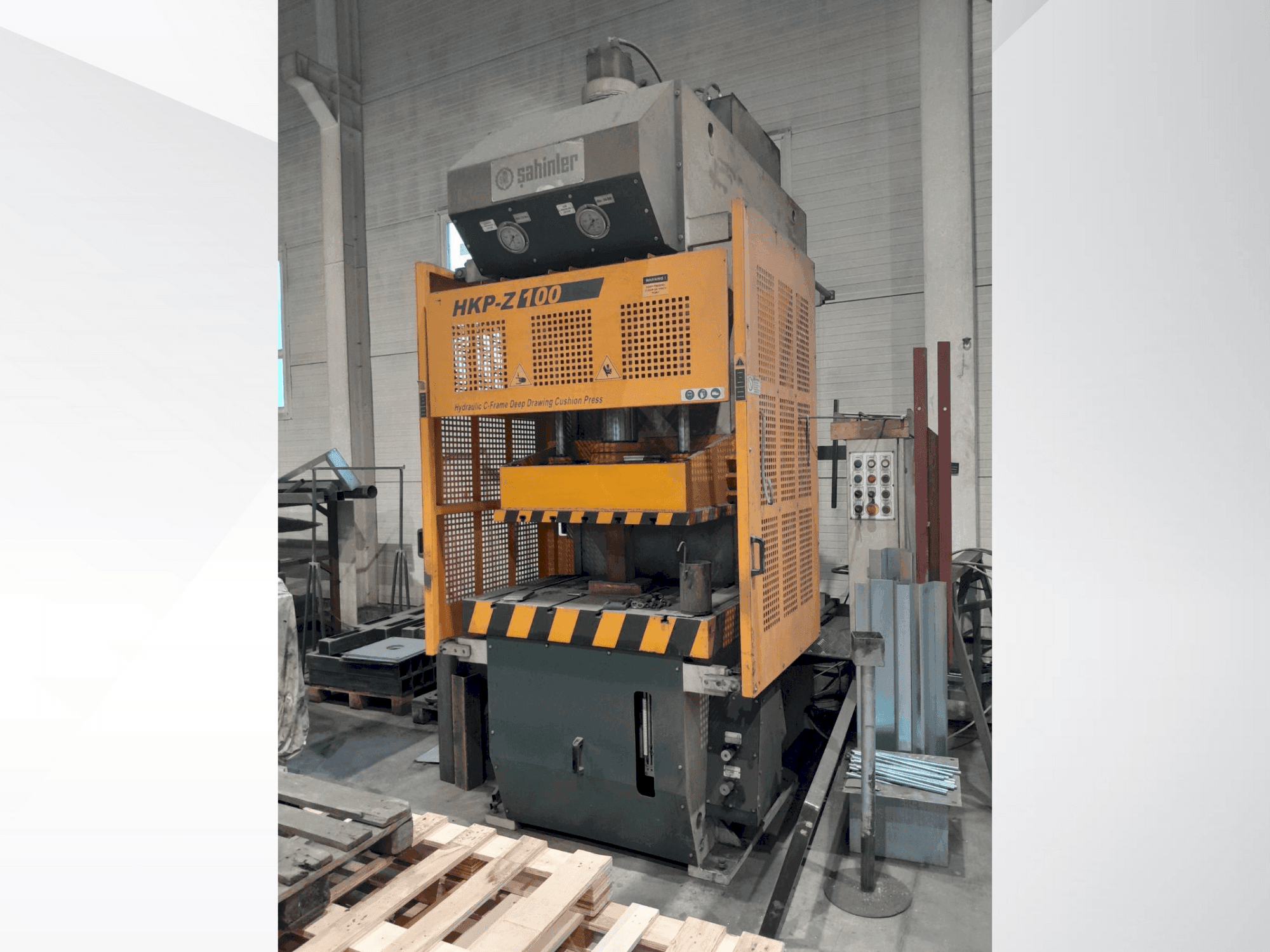 Вид станка Sahinler HKP-Z 100  спереди