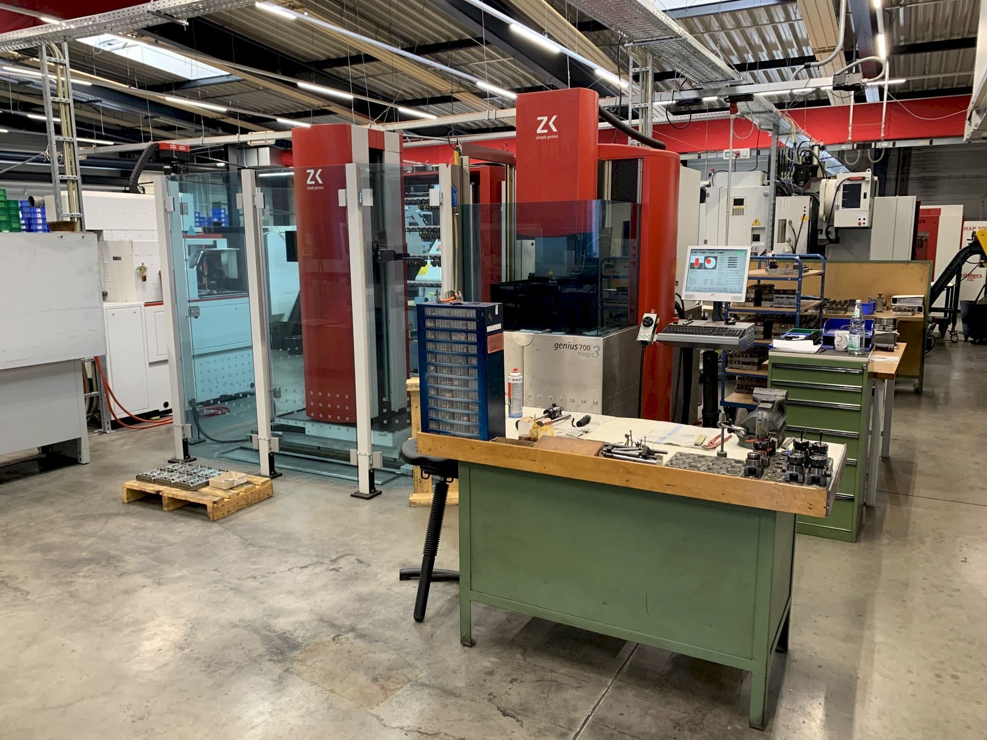 Вид станка ZK genius 700  спереди