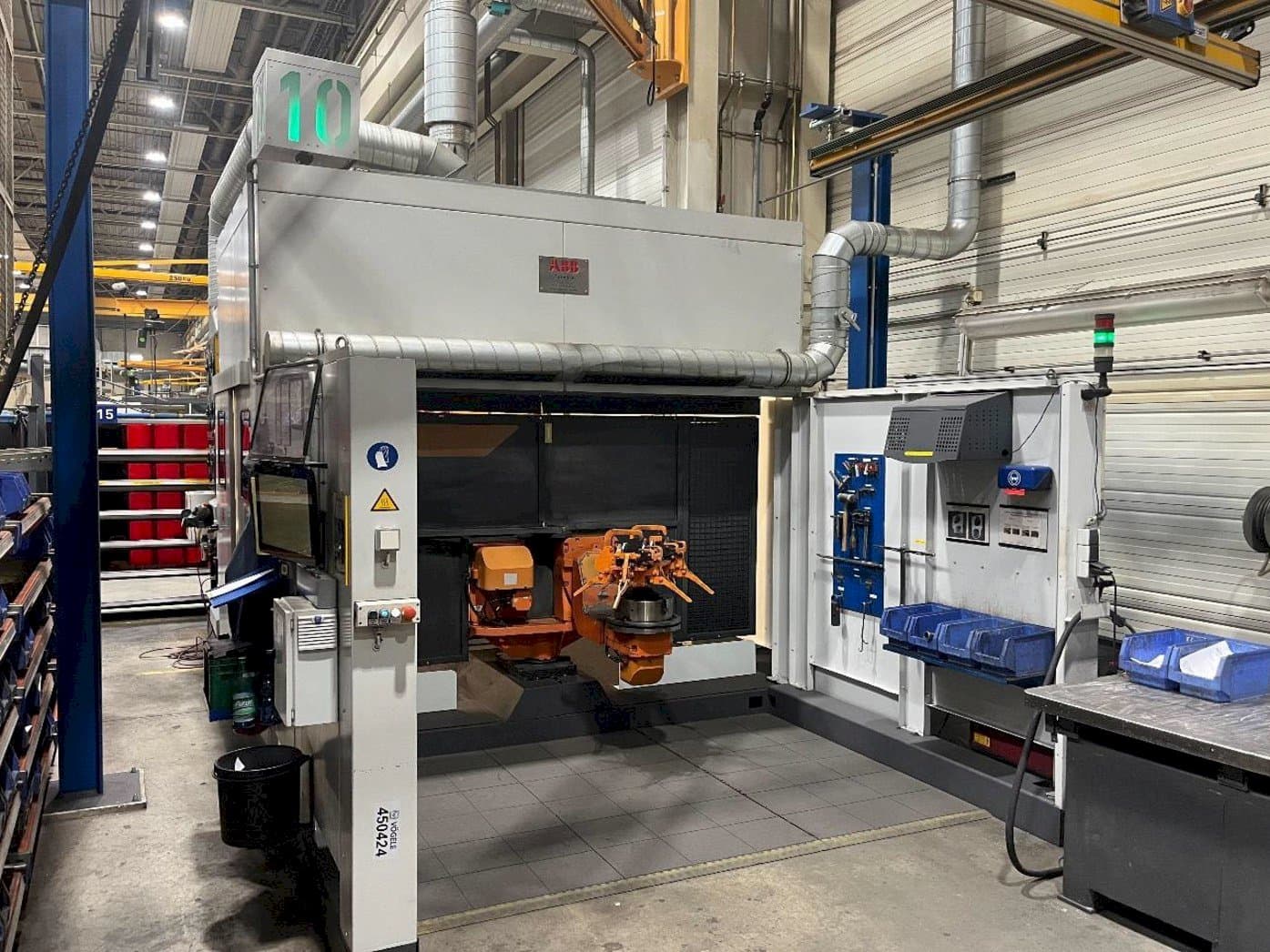 Вид станка ABB   спереди