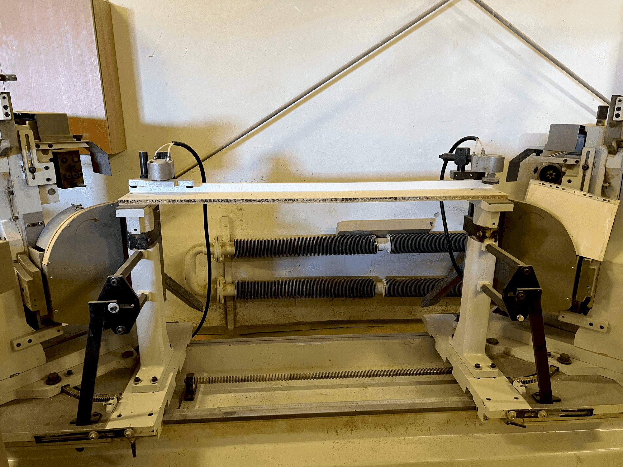 Вид станка PADE NS21  спереди