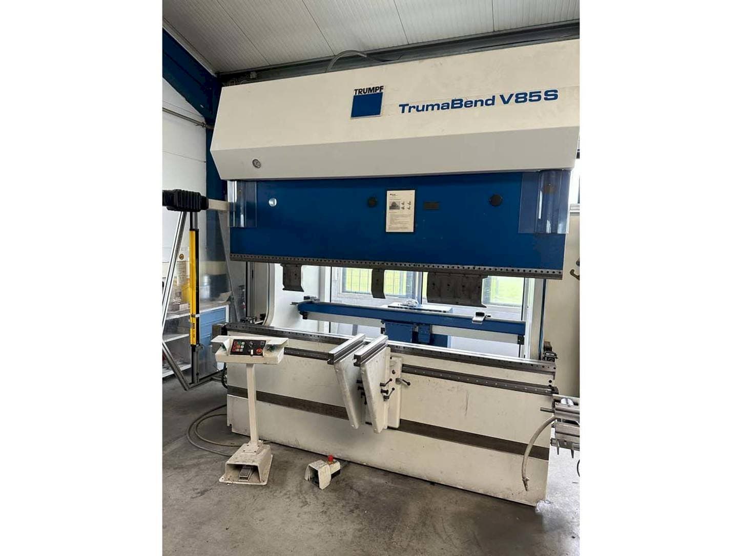 Вид станка Trumpf TrumaBend V85S  спереди